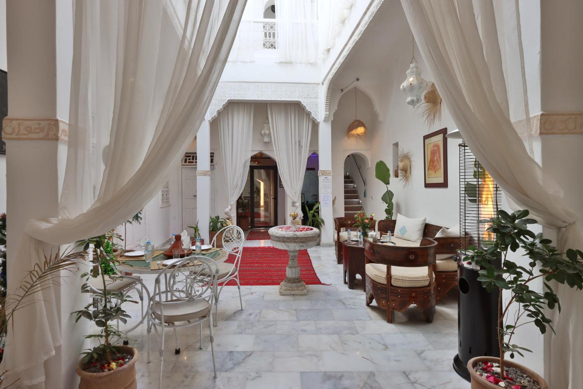 Riad Morocco Sky 3*
