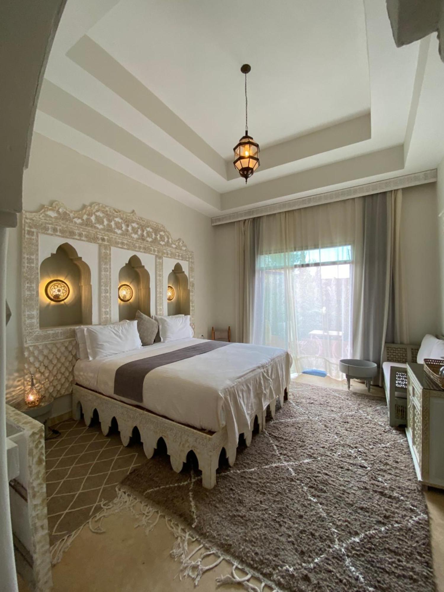 La Des Golfs & Pinkcactus Hotel