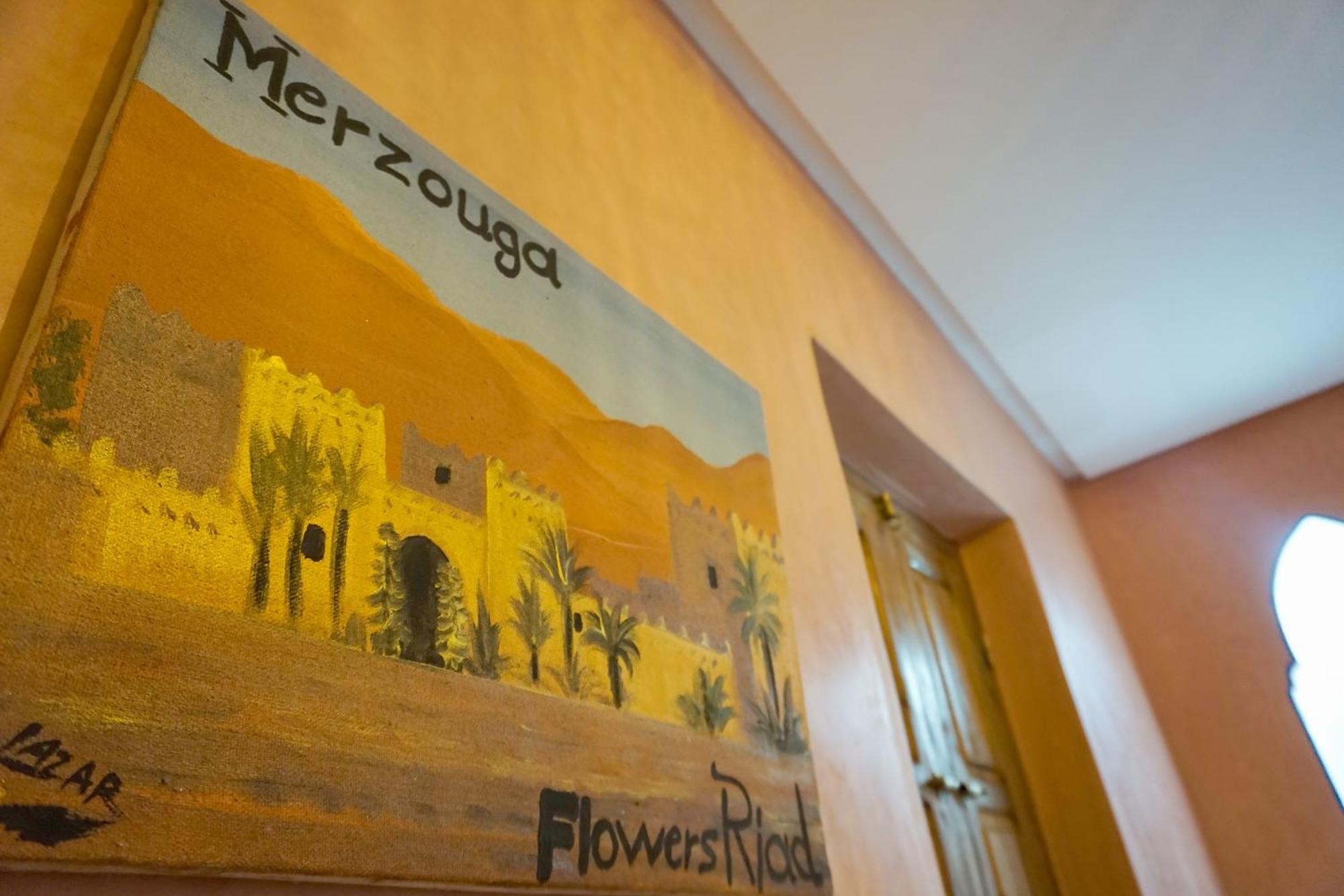 Flowers Casa de hóspedes *