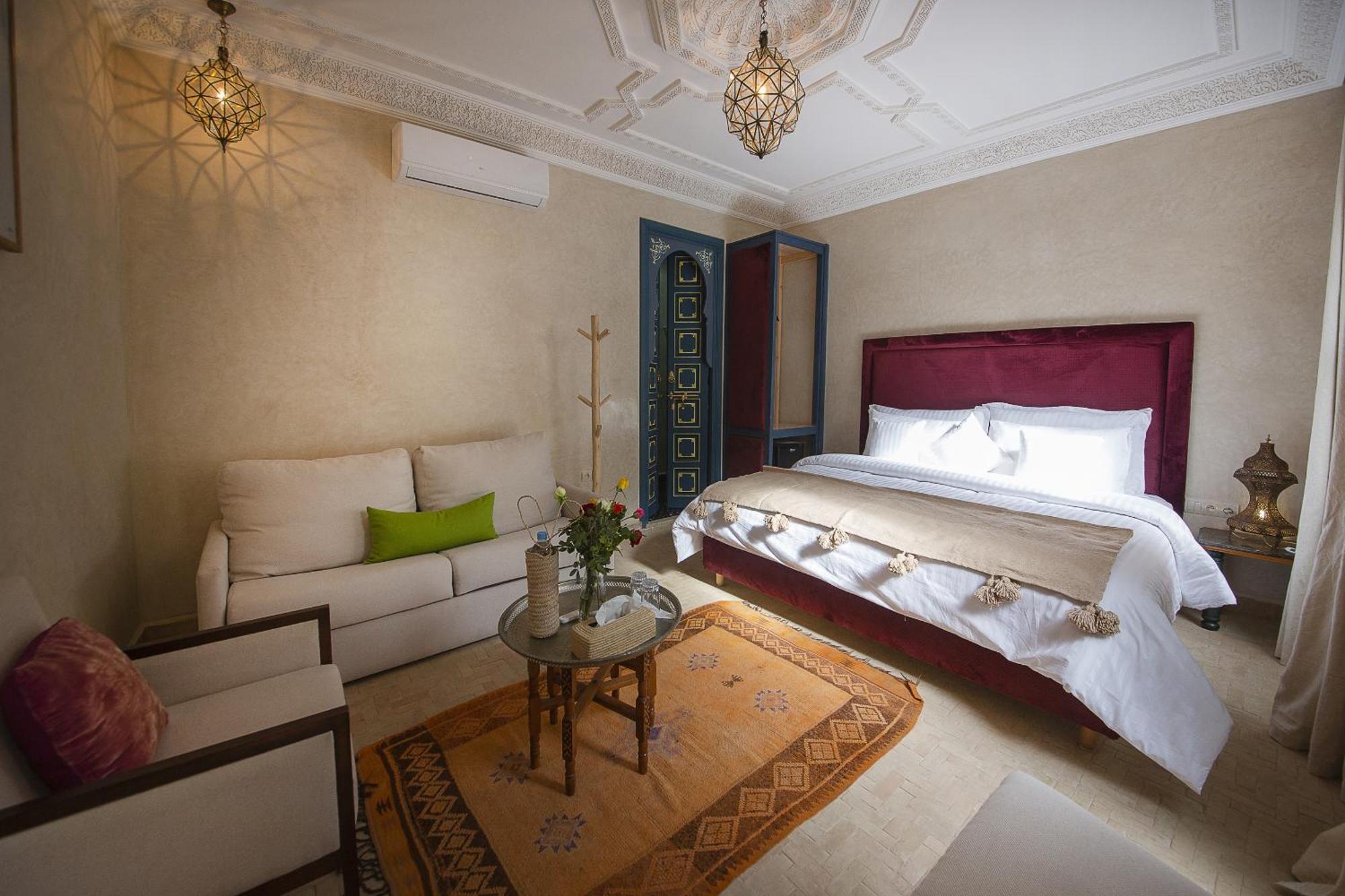 Riad Atrium & *