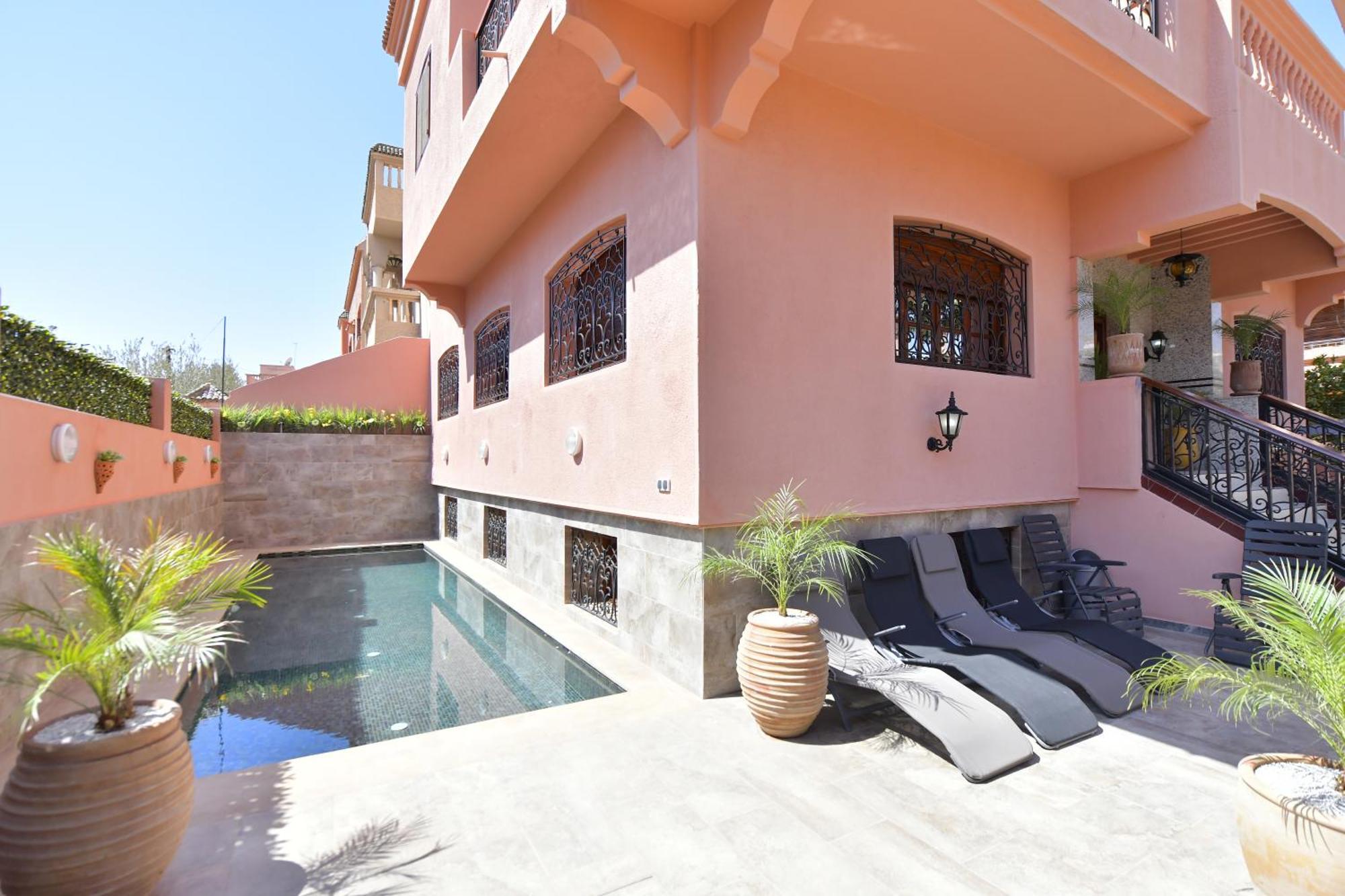 Conforts Villa *