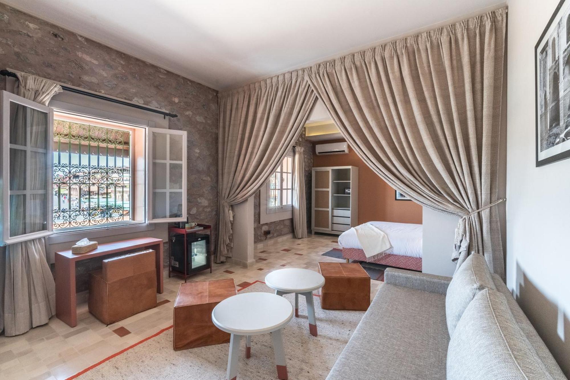 Jemaa El Fna & Hotel Marrakesh