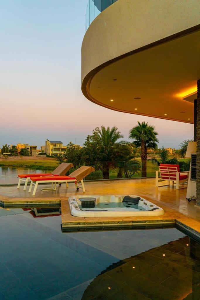 Palais Luxueux Eden Palm Villa