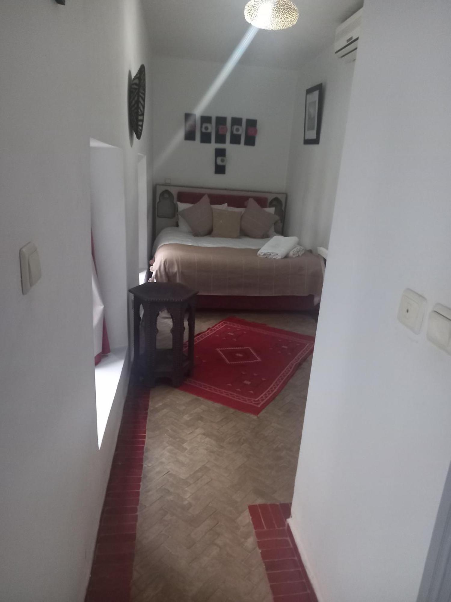 Les Jardins Des Lilas Riad