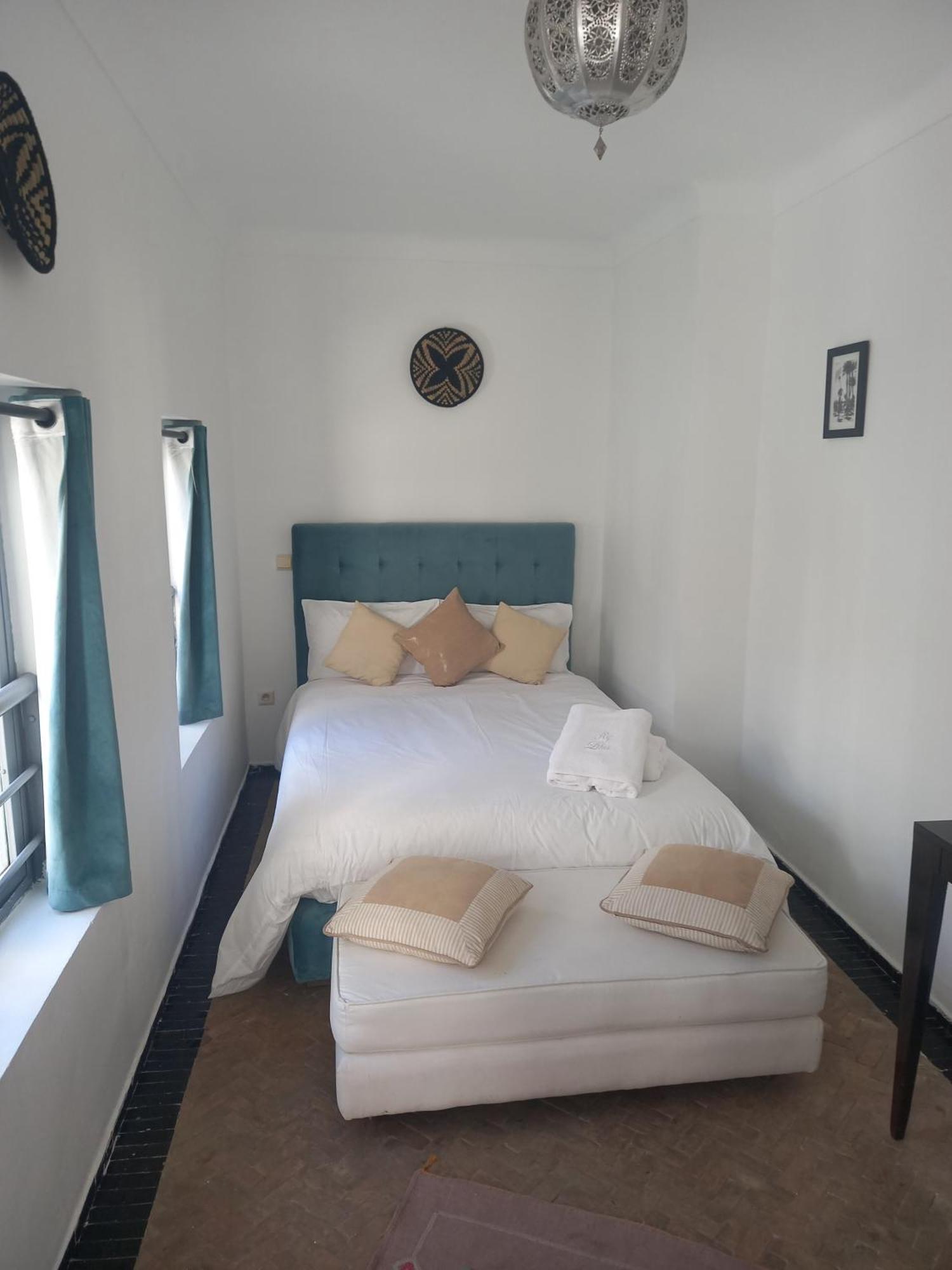 Les Jardins Des Lilas Riad