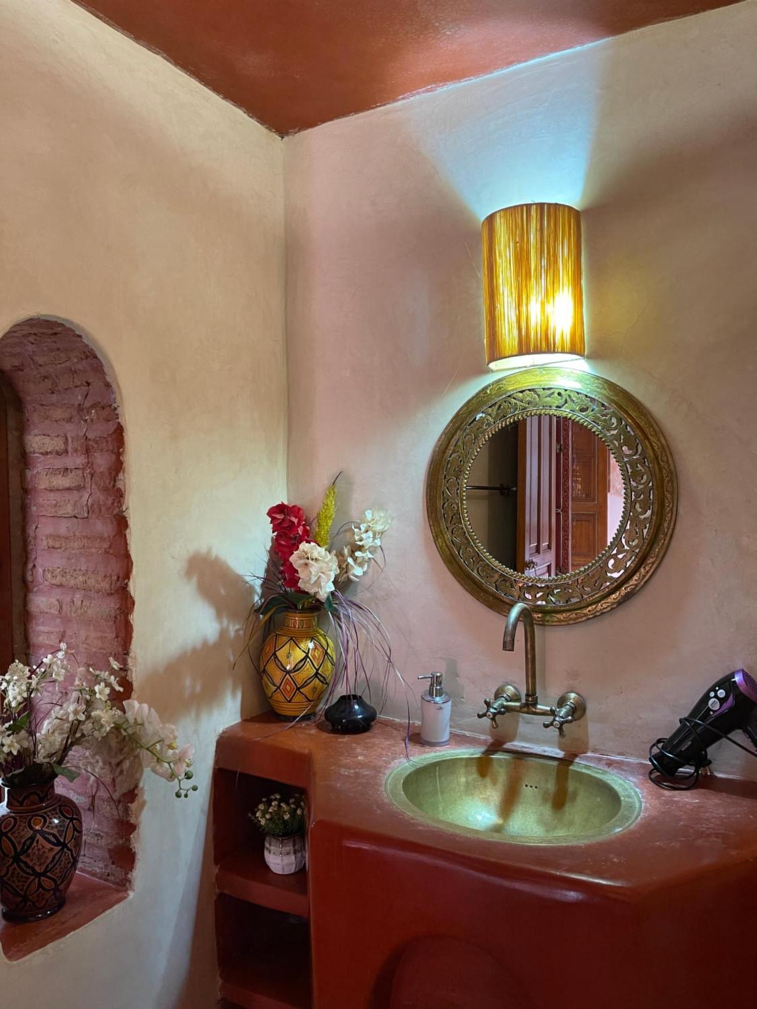 Riad La Caleche & Marrakesh