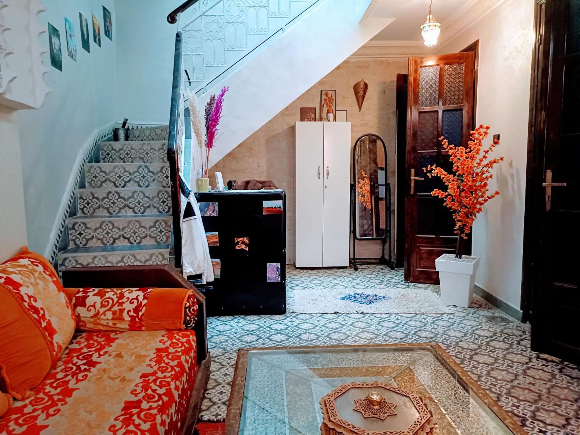 Anisse Guest house *