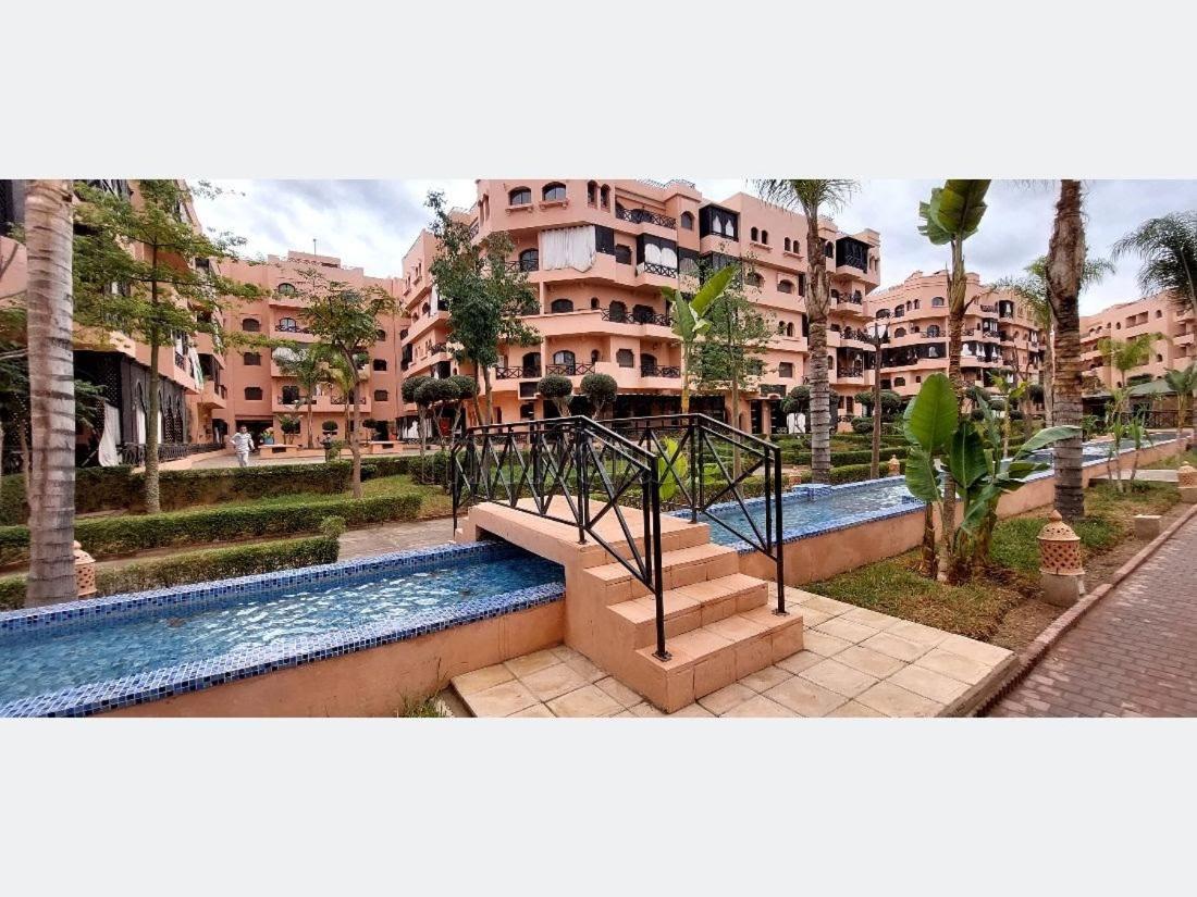 Premium Village 64