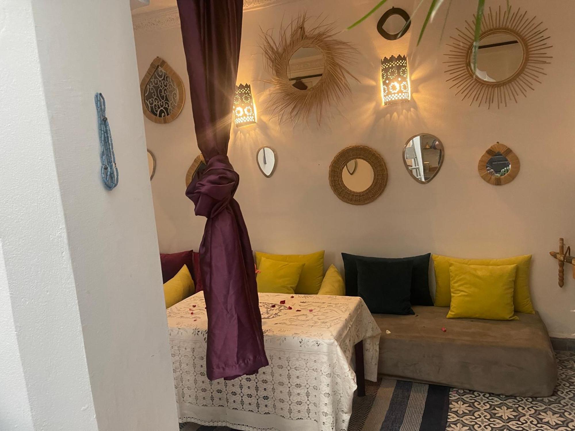 Gaya Riad 3*