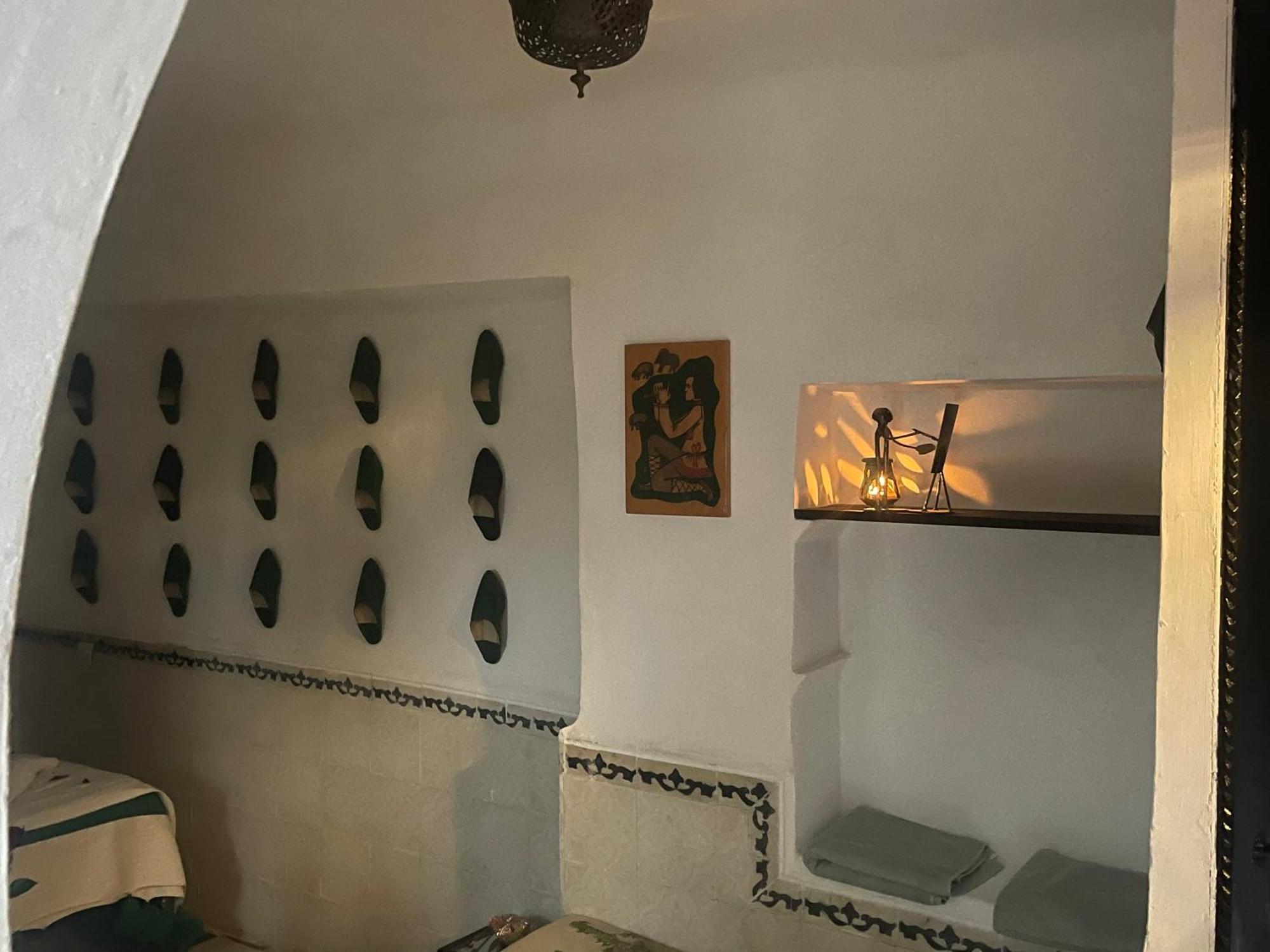 Gaya Riad