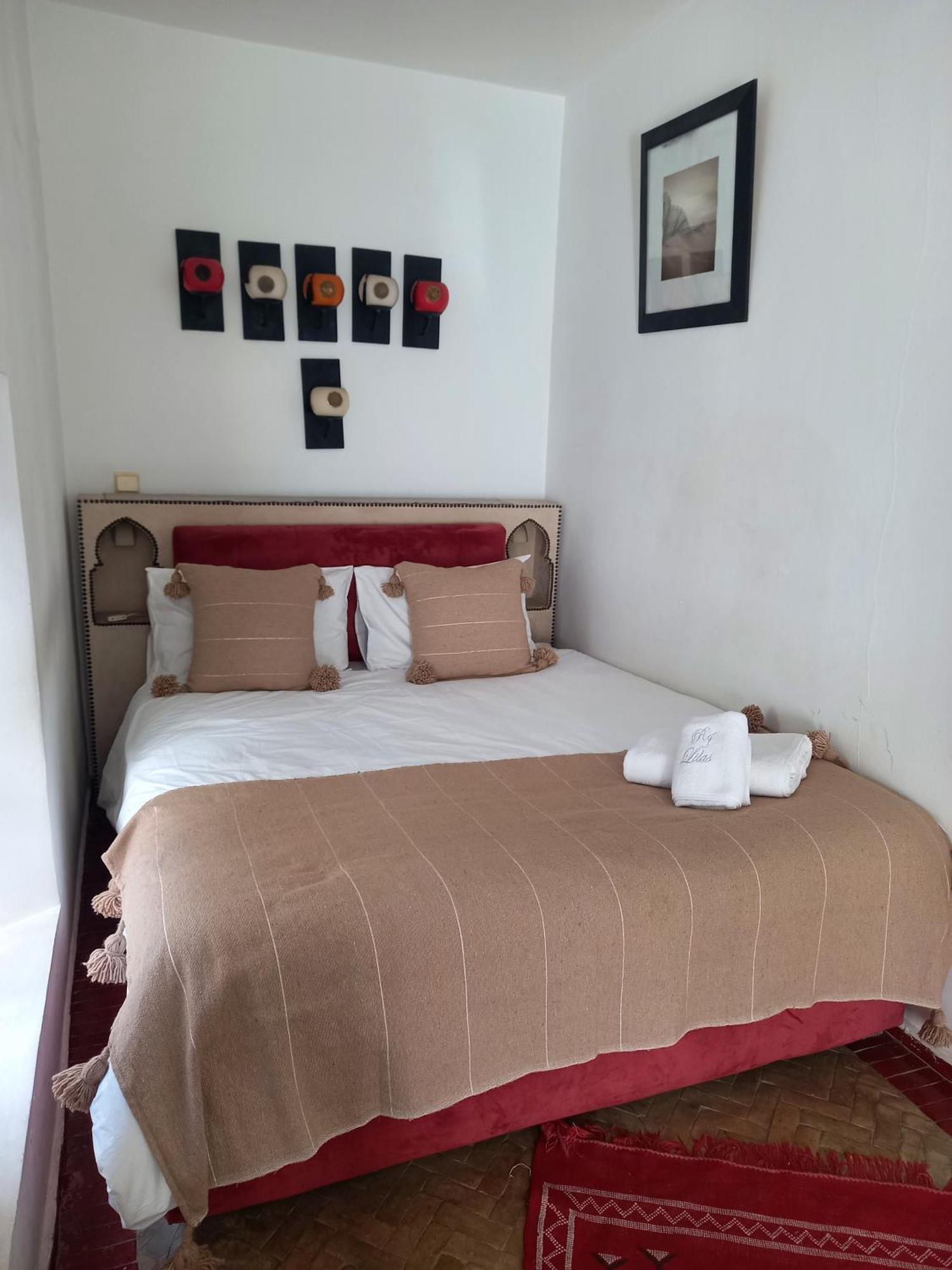 Les Jardins Des Lilas Riad