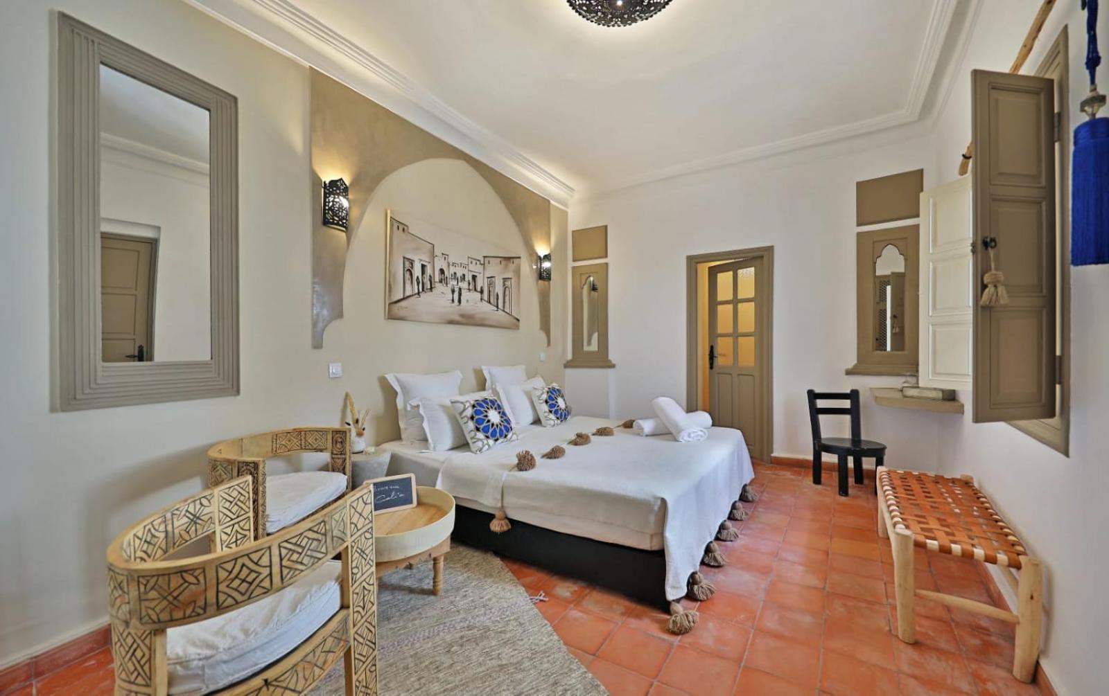 Al Badia Riad 4*