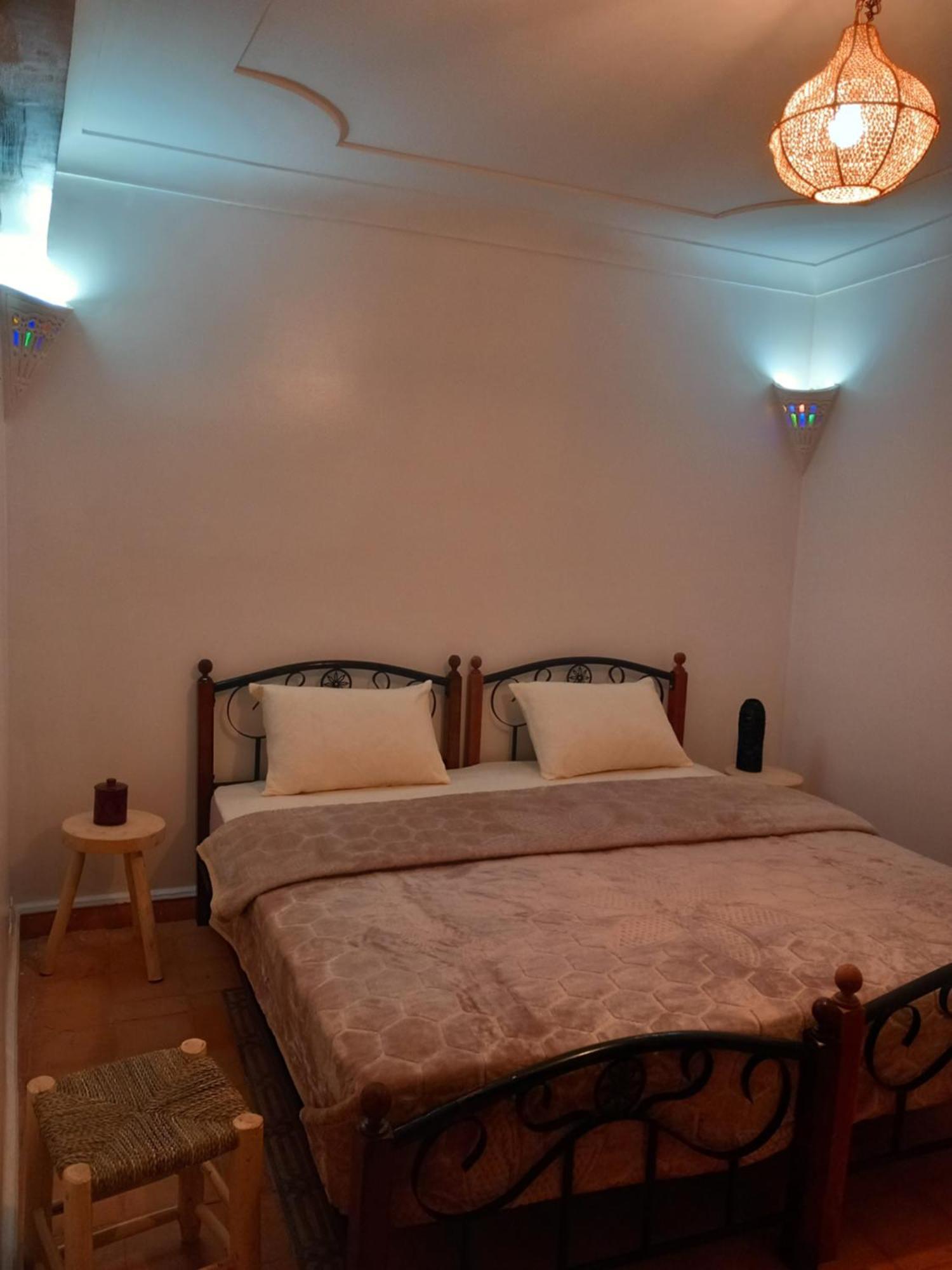 Jad Ziad Hostel *