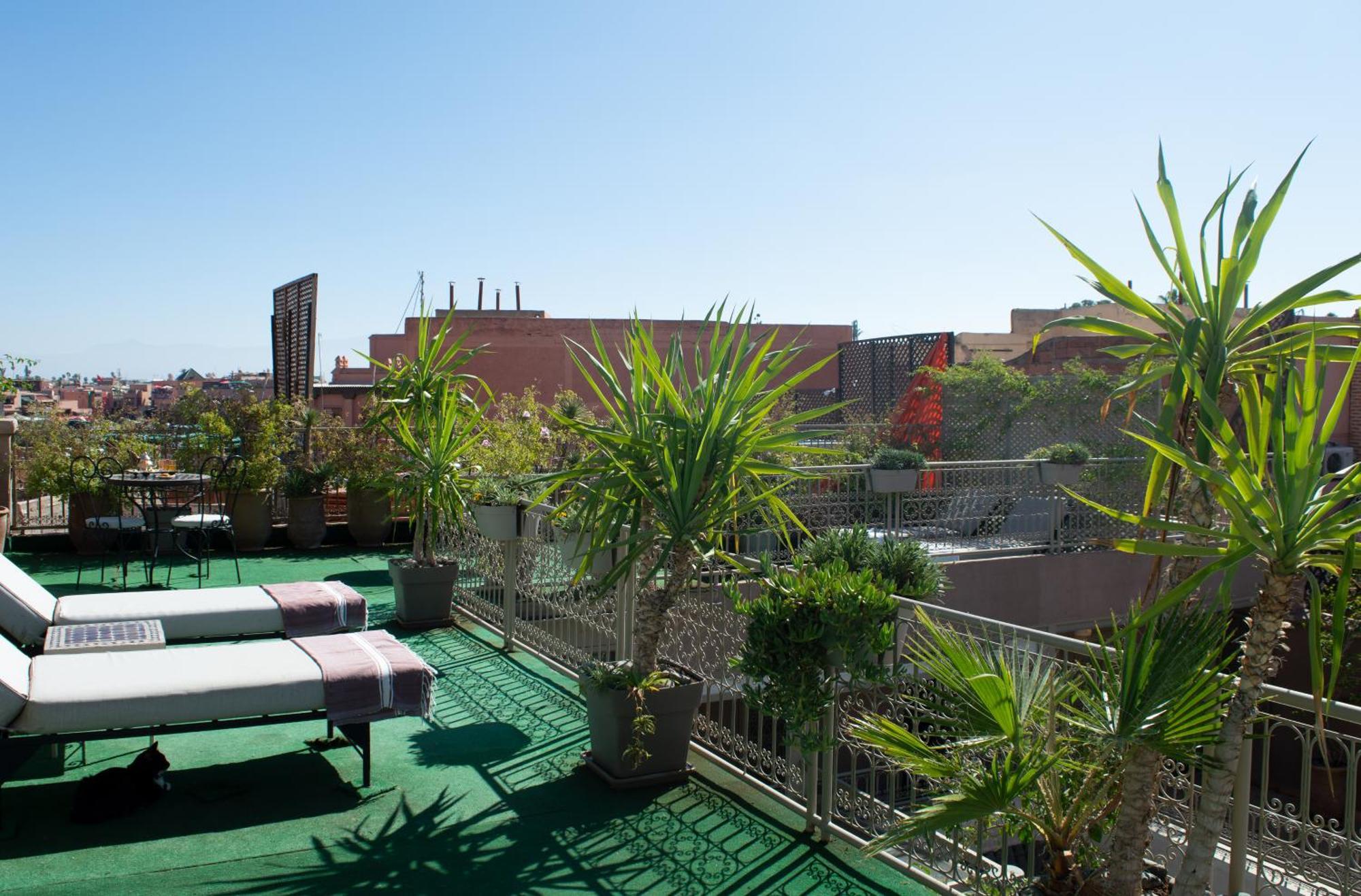 Guest house Marana & *