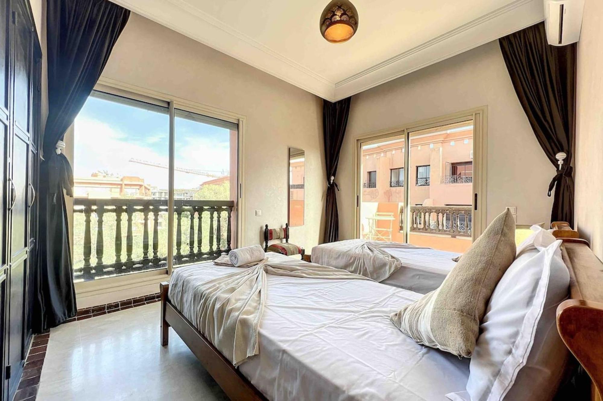 Sarah I 92 M I Piscine I Quartier Hivernage Appartement