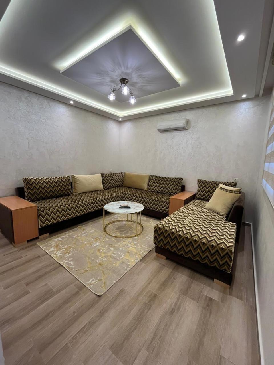 4 Flowers Apartment *