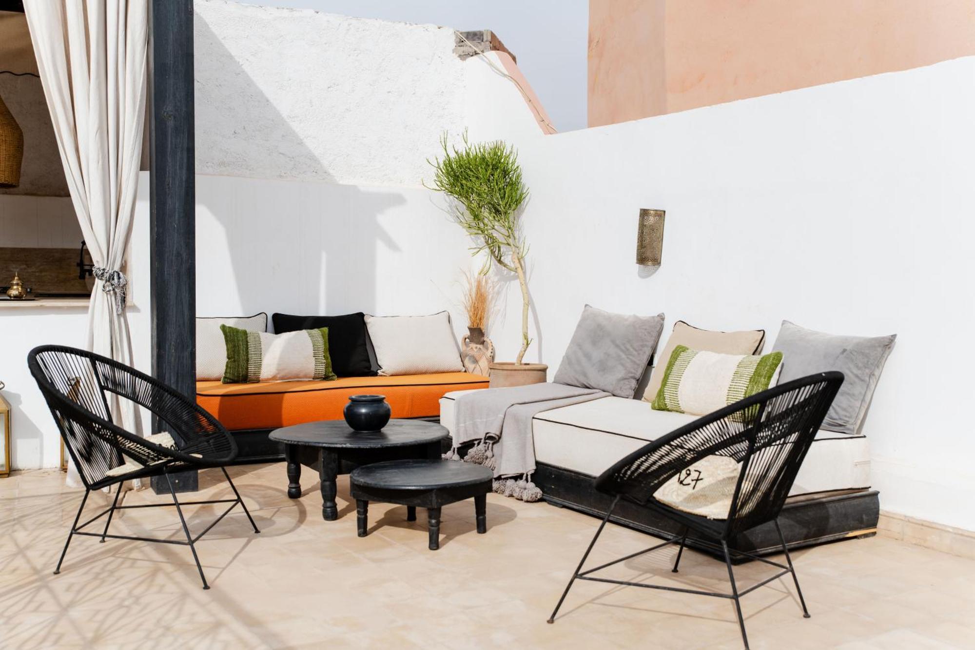 27 & Entierement Privatise * Marrakesh