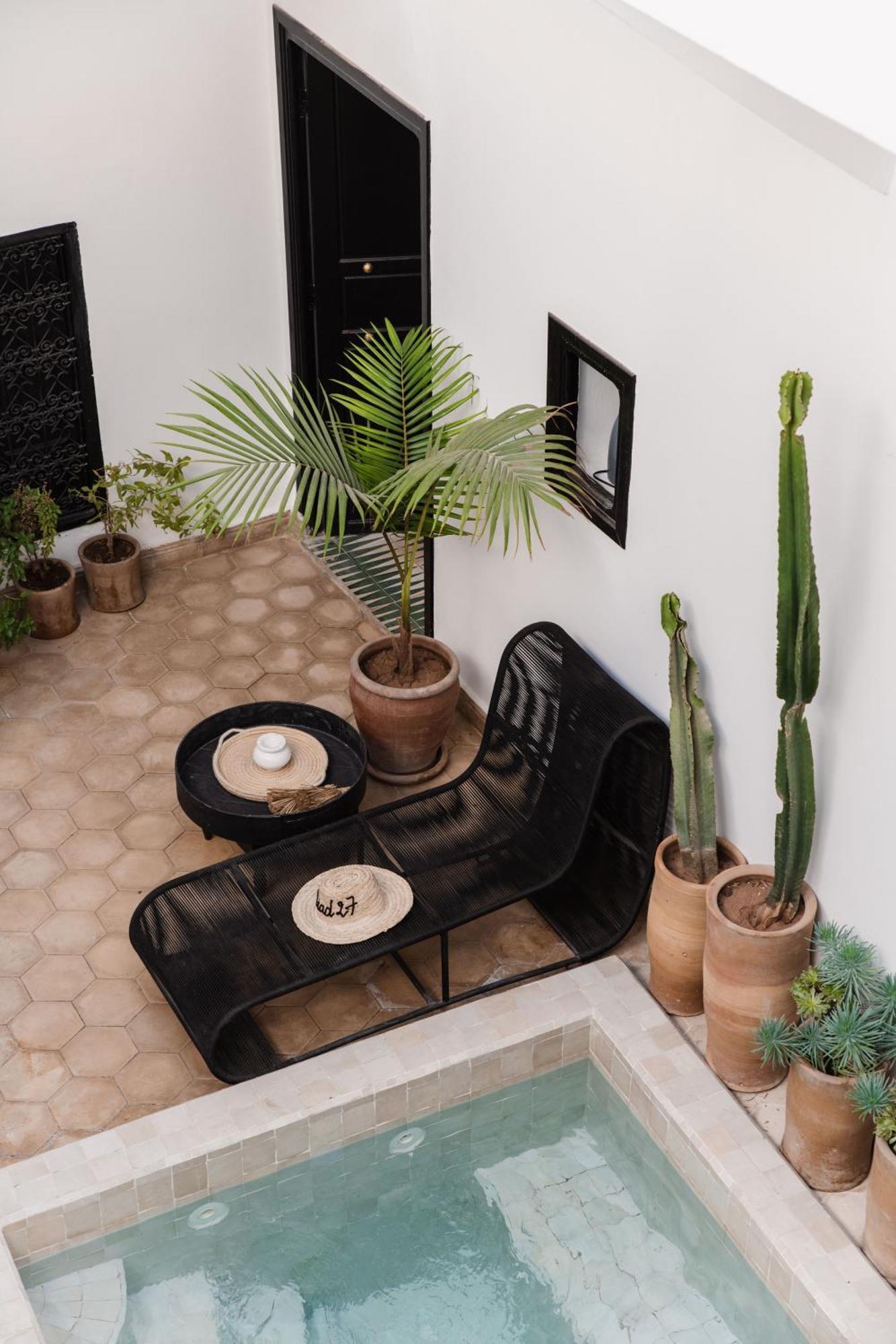27 & Entierement Privatise Riad *