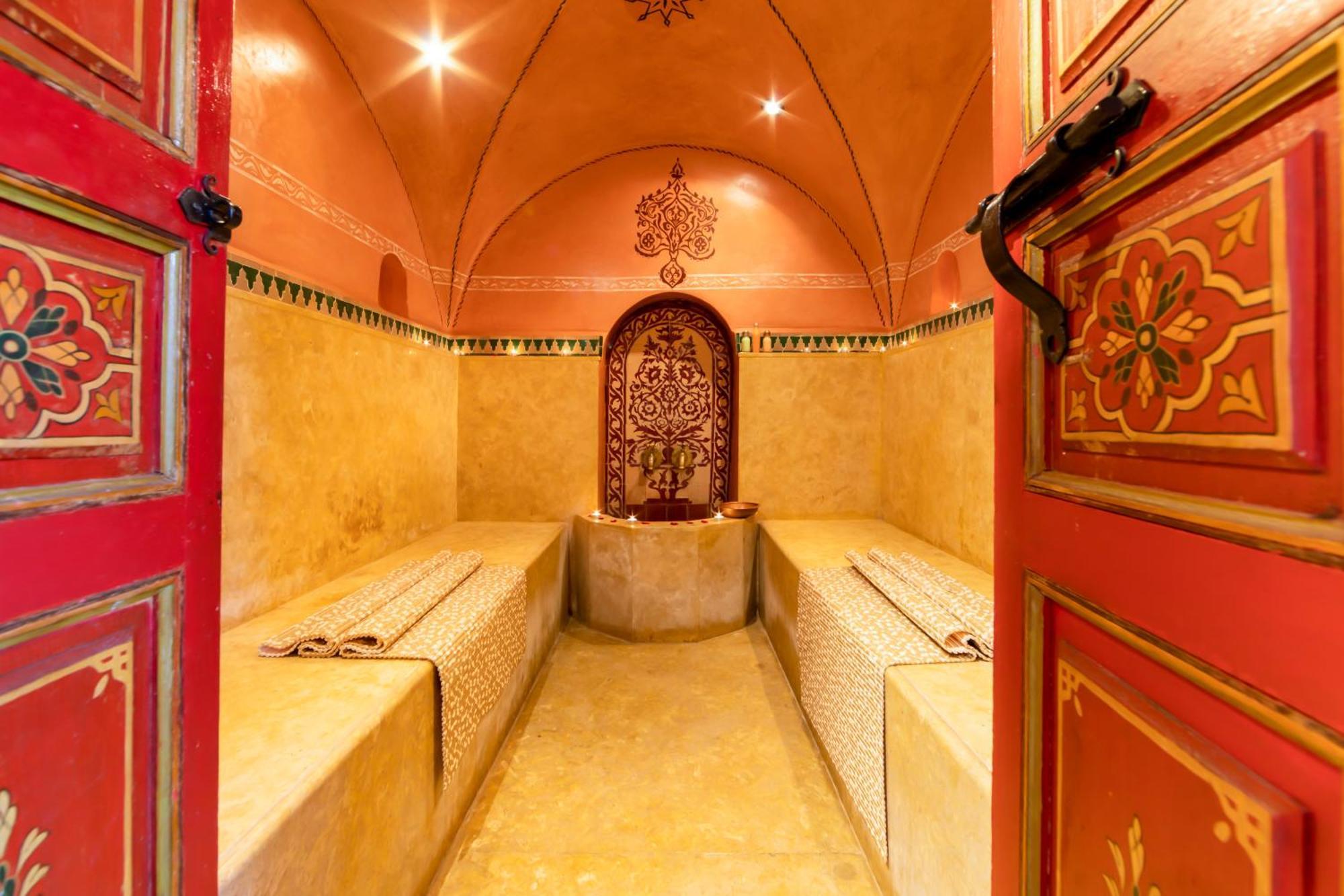 Riad Hikaya