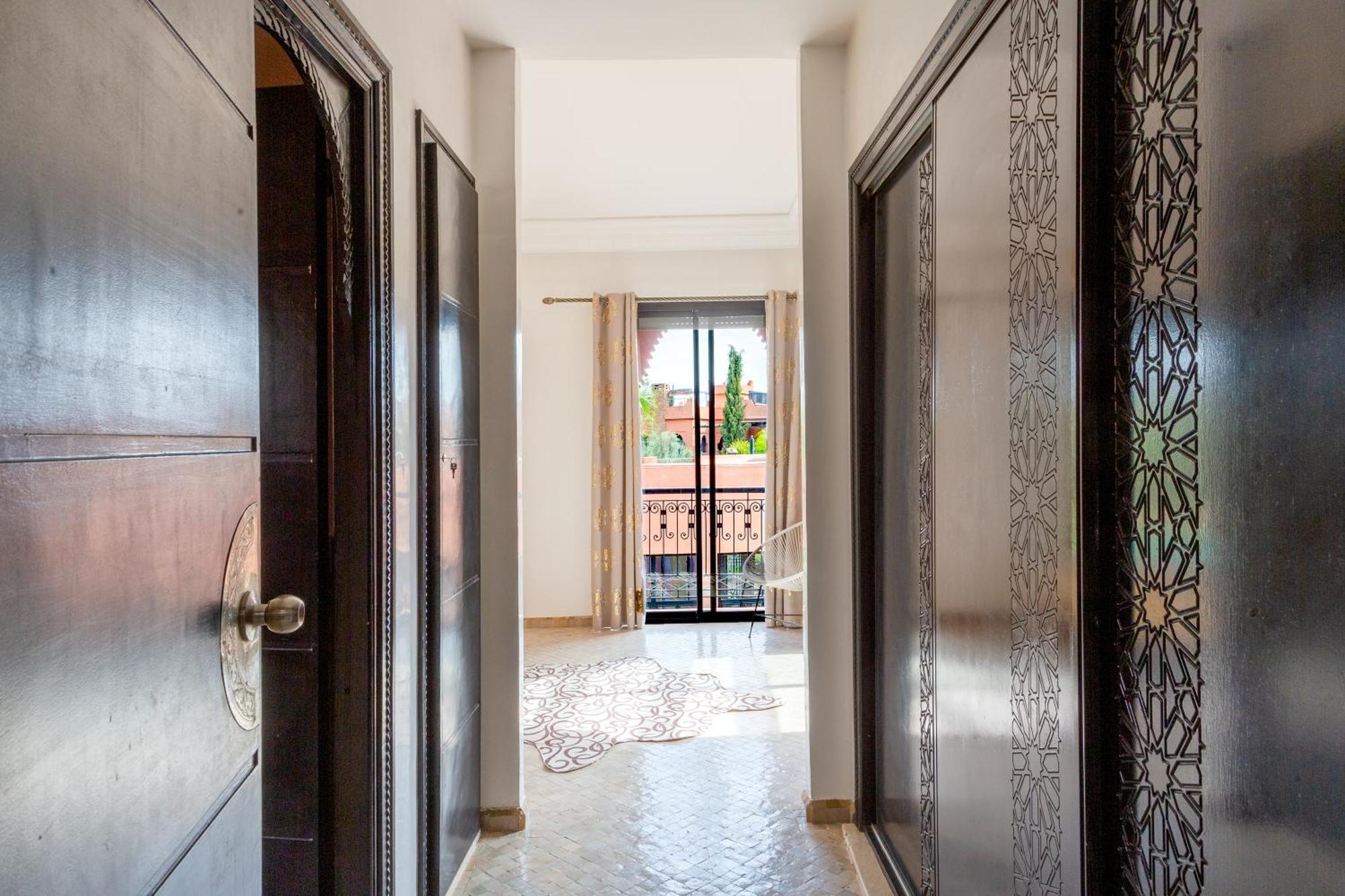 Magnifique De 320 M2 Avec 2 Piscines Villa *