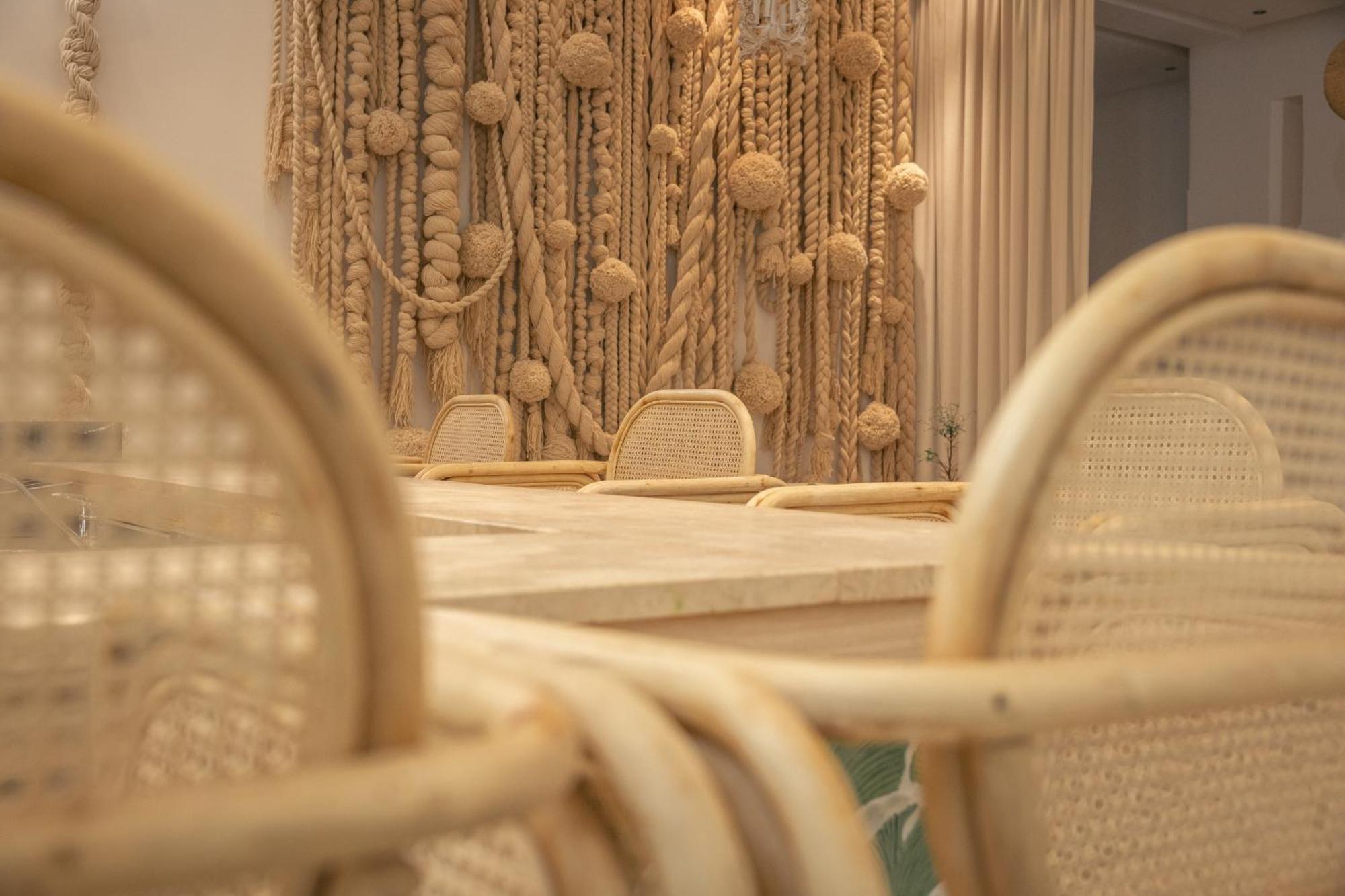 Les Palmiers Boutique &