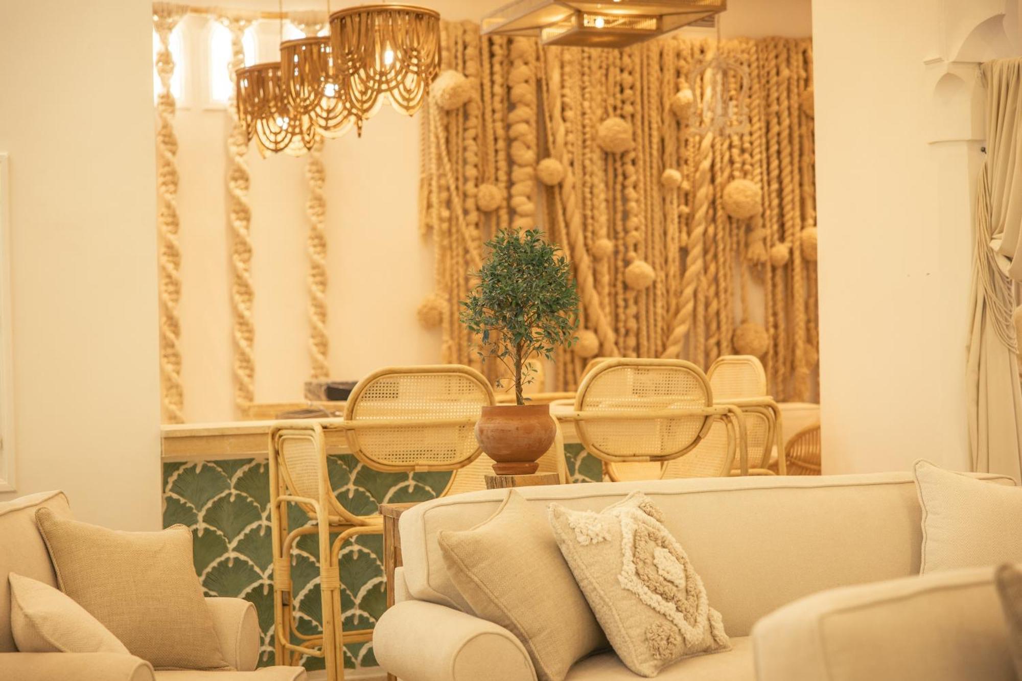 Les Palmiers Boutique & Hotel