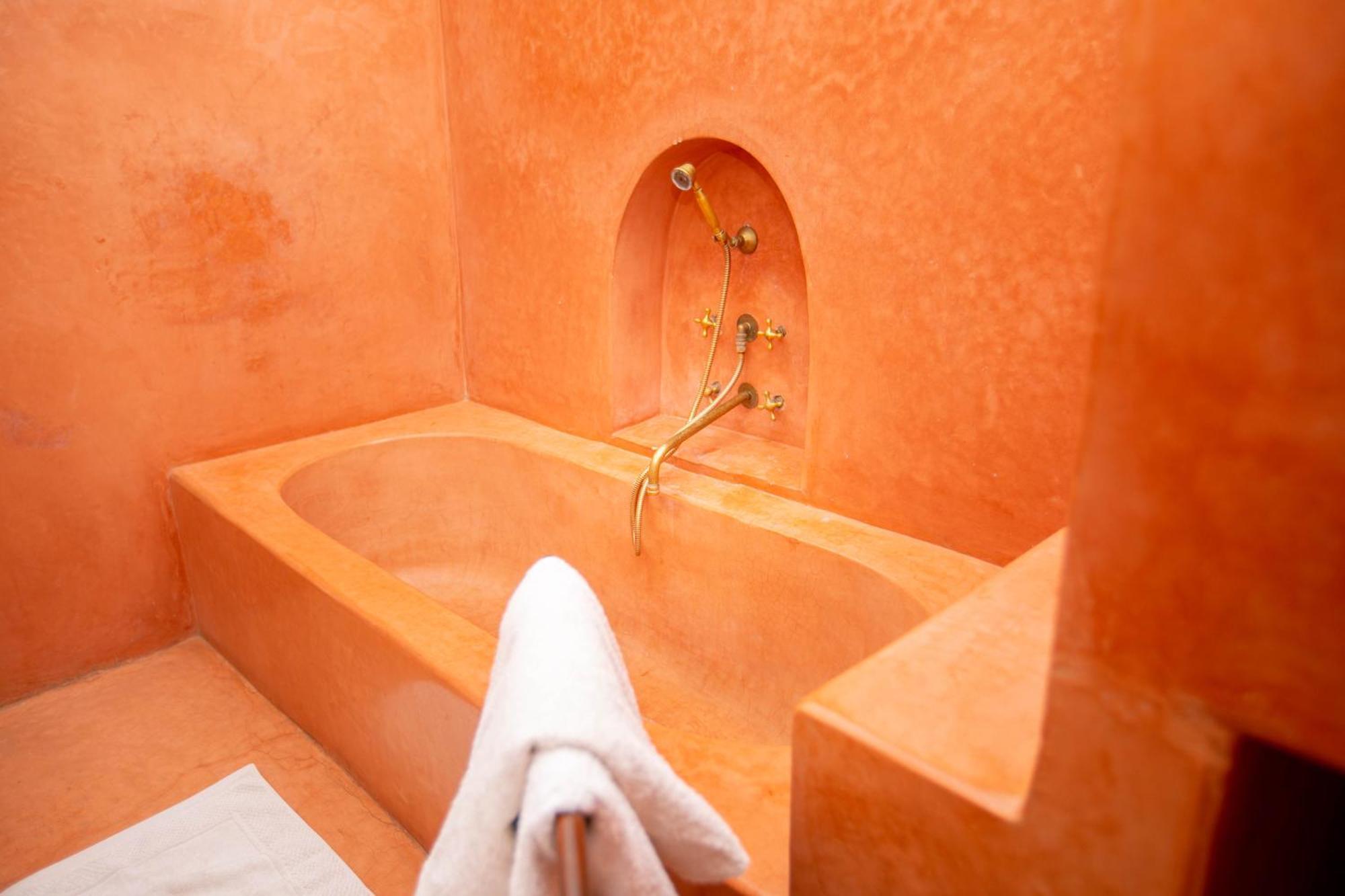 Riad Marelia 3*
