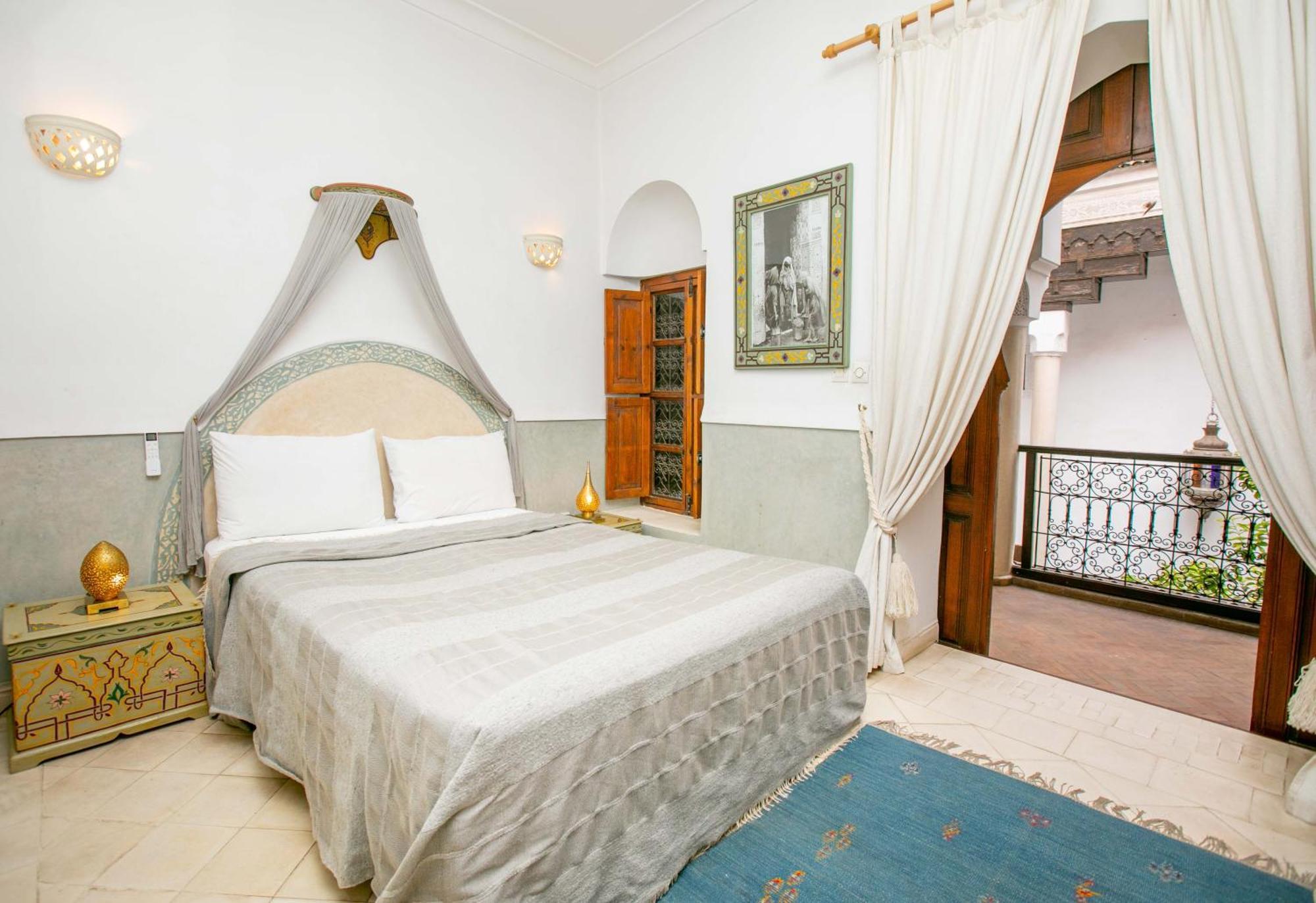 Marélia Riad 3*