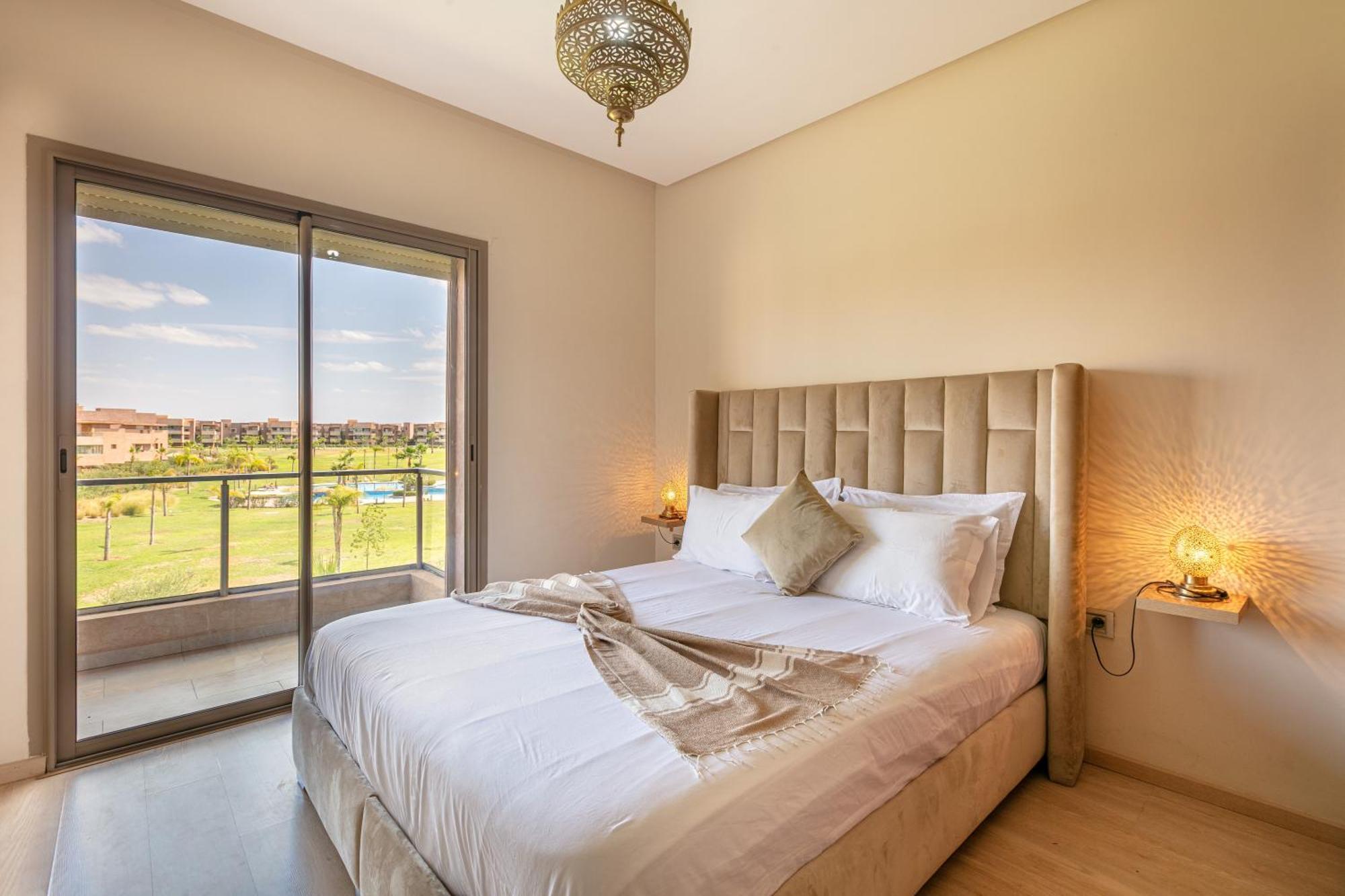 Perle Rare A Prestigia - Vue Sur Golf Apartment