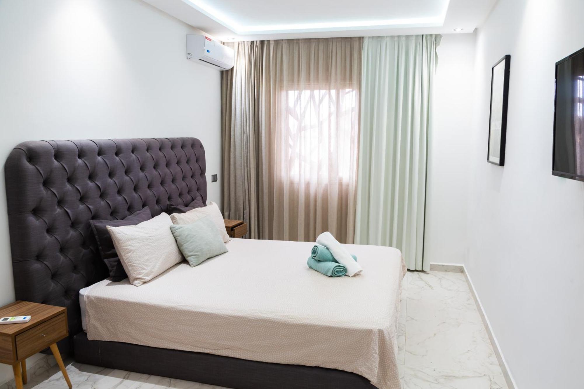 A Place To Call - Downtown Apartment