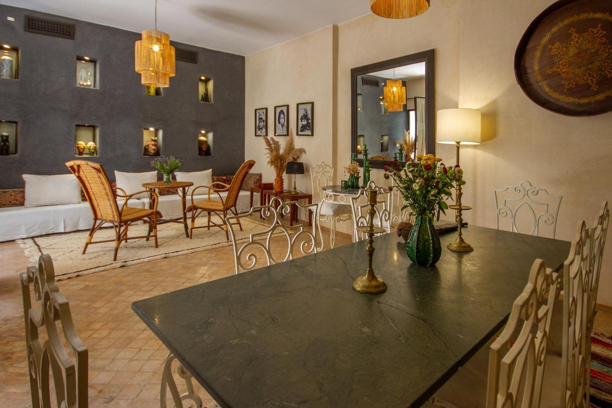 Bab 54 Pensión 4*