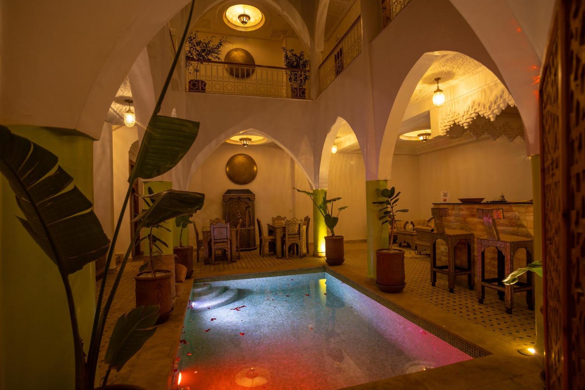 Petite Rose Marrakesh