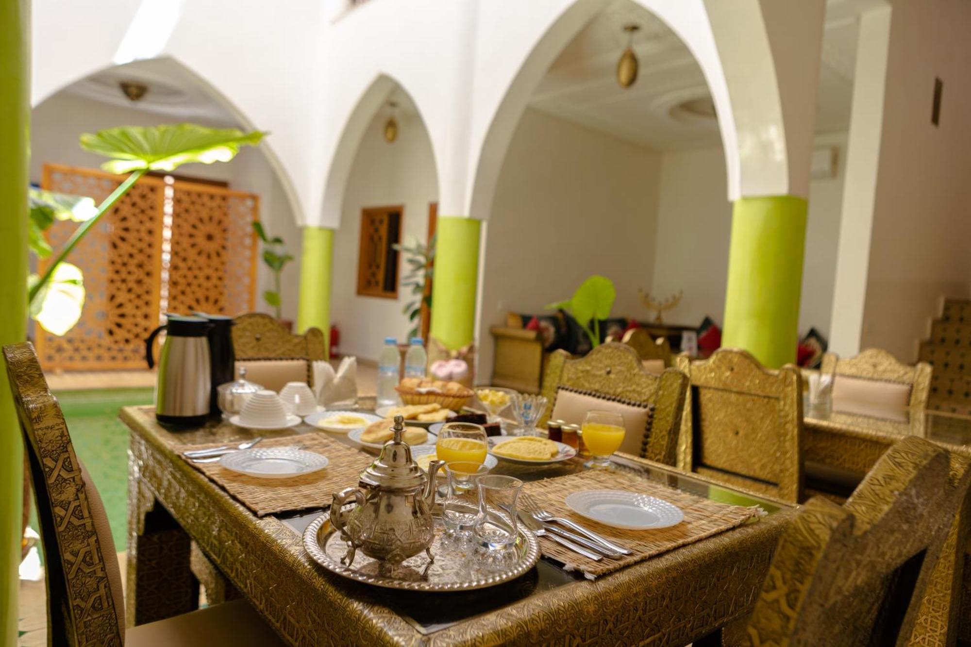 Petite Rose Marrakesh