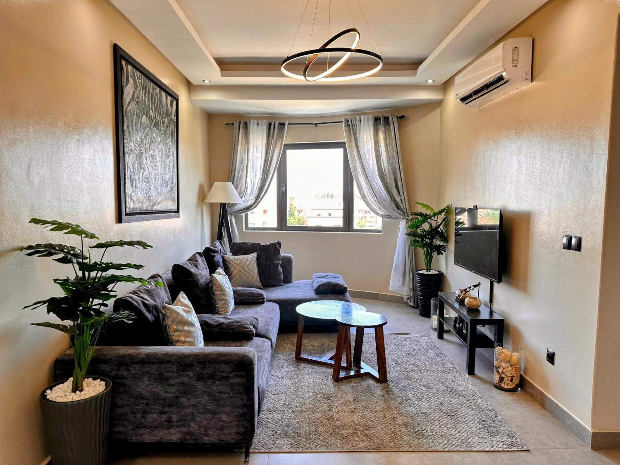 Moderne, Lumineux & Spacieux Avec Balcon -central -wifi-smart Tv-clim * Marrakesh