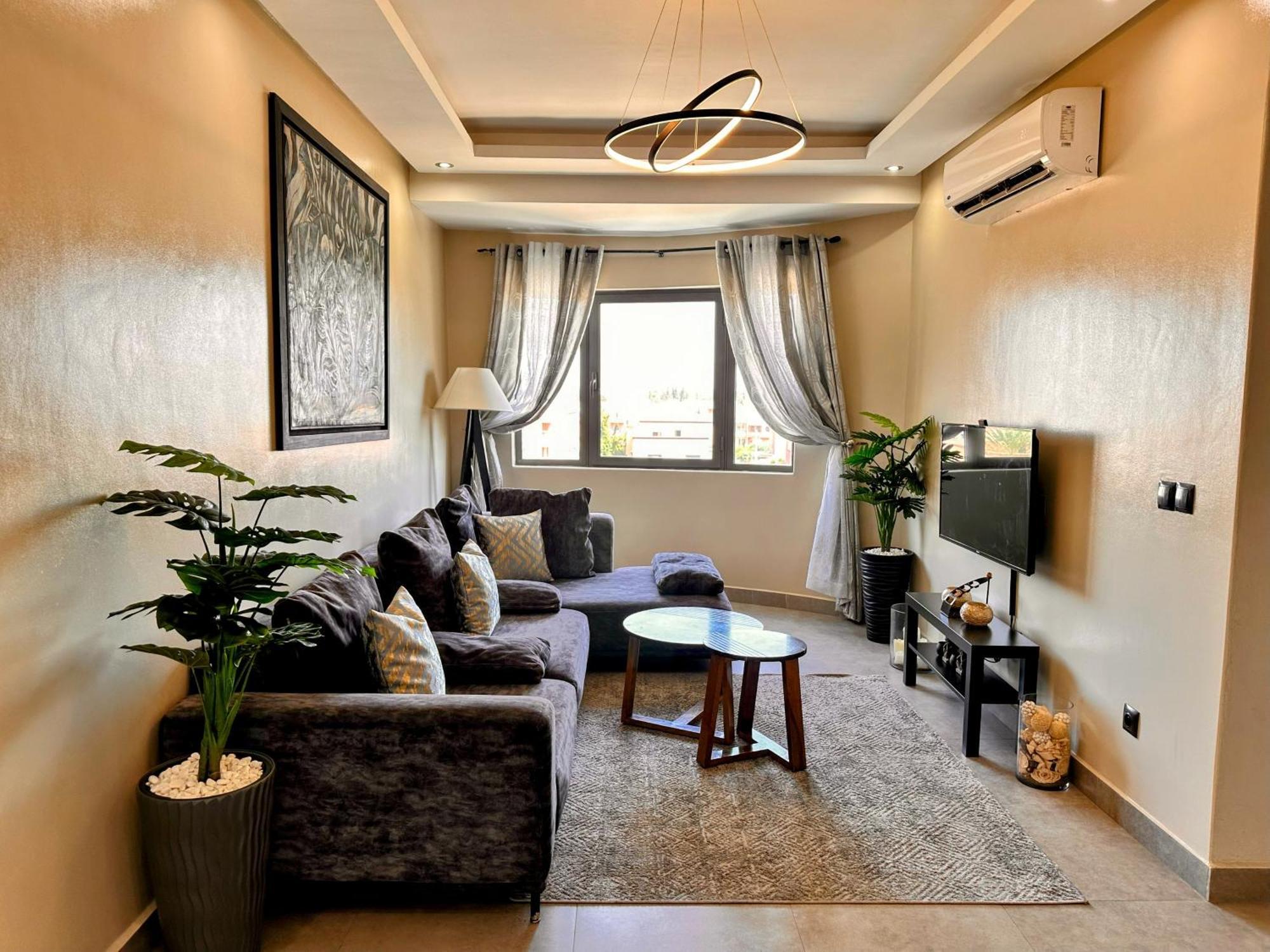 Moderne, Lumineux & Spacieux Avec Balcon -central -wifi-smart Tv-clim * Marrakesh