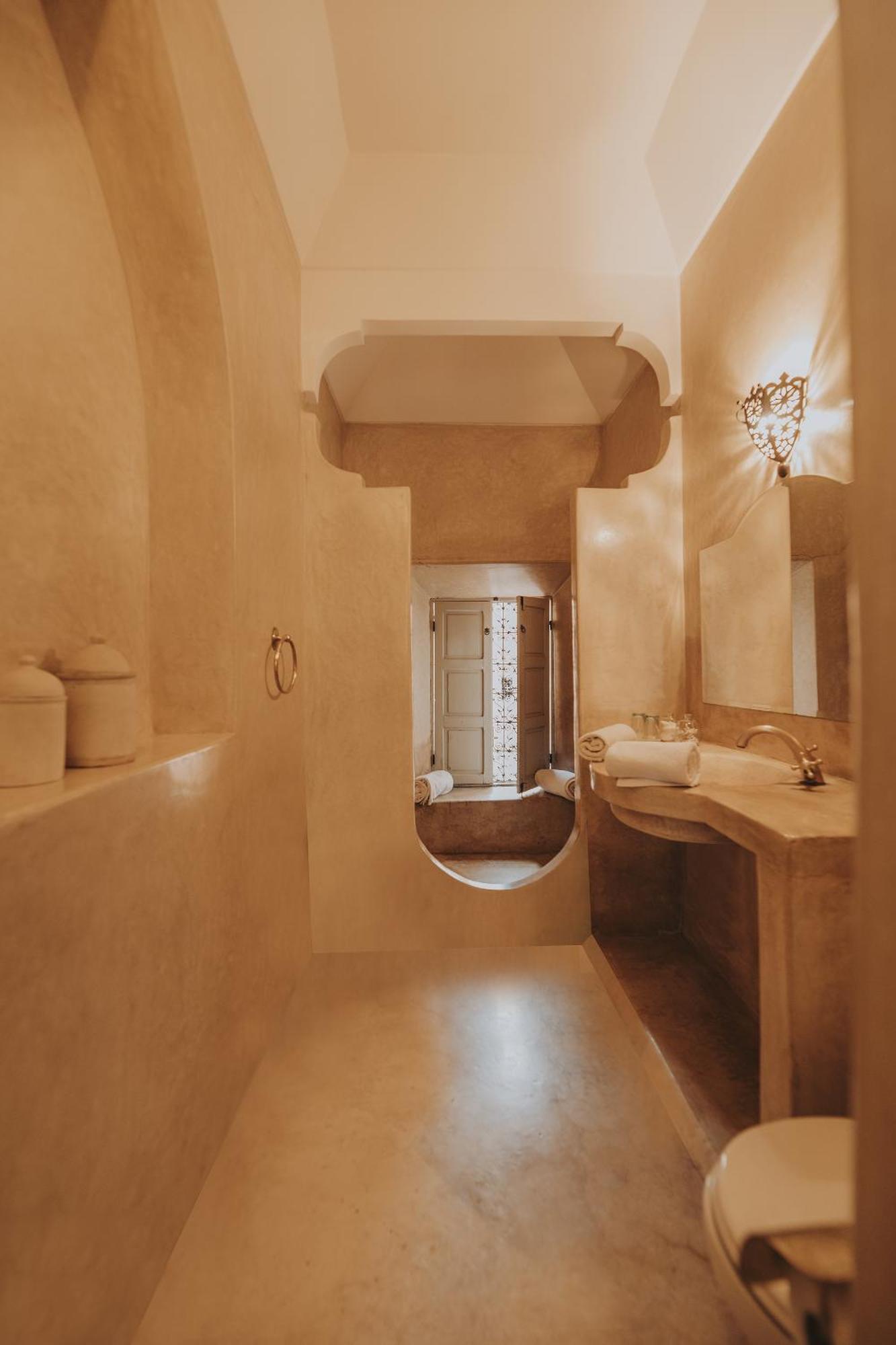 Oriental Glory & Riad 4*