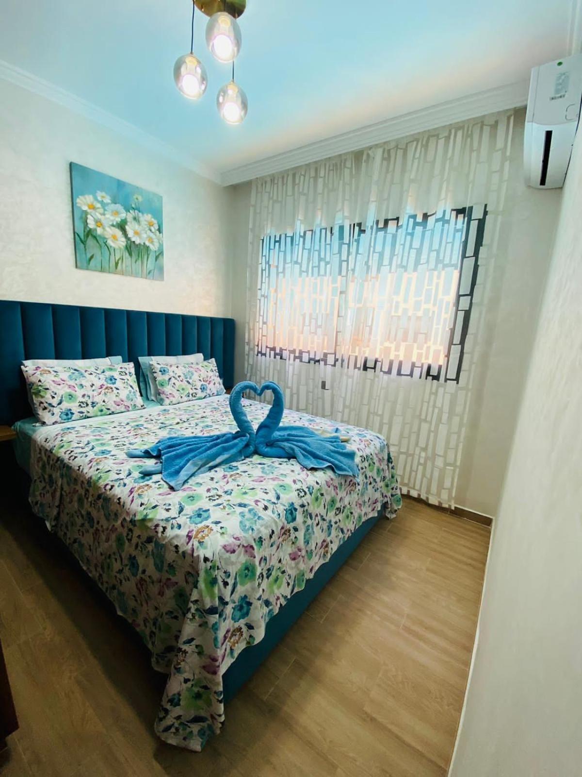 Apartment A Cote De La Gare Du Train *