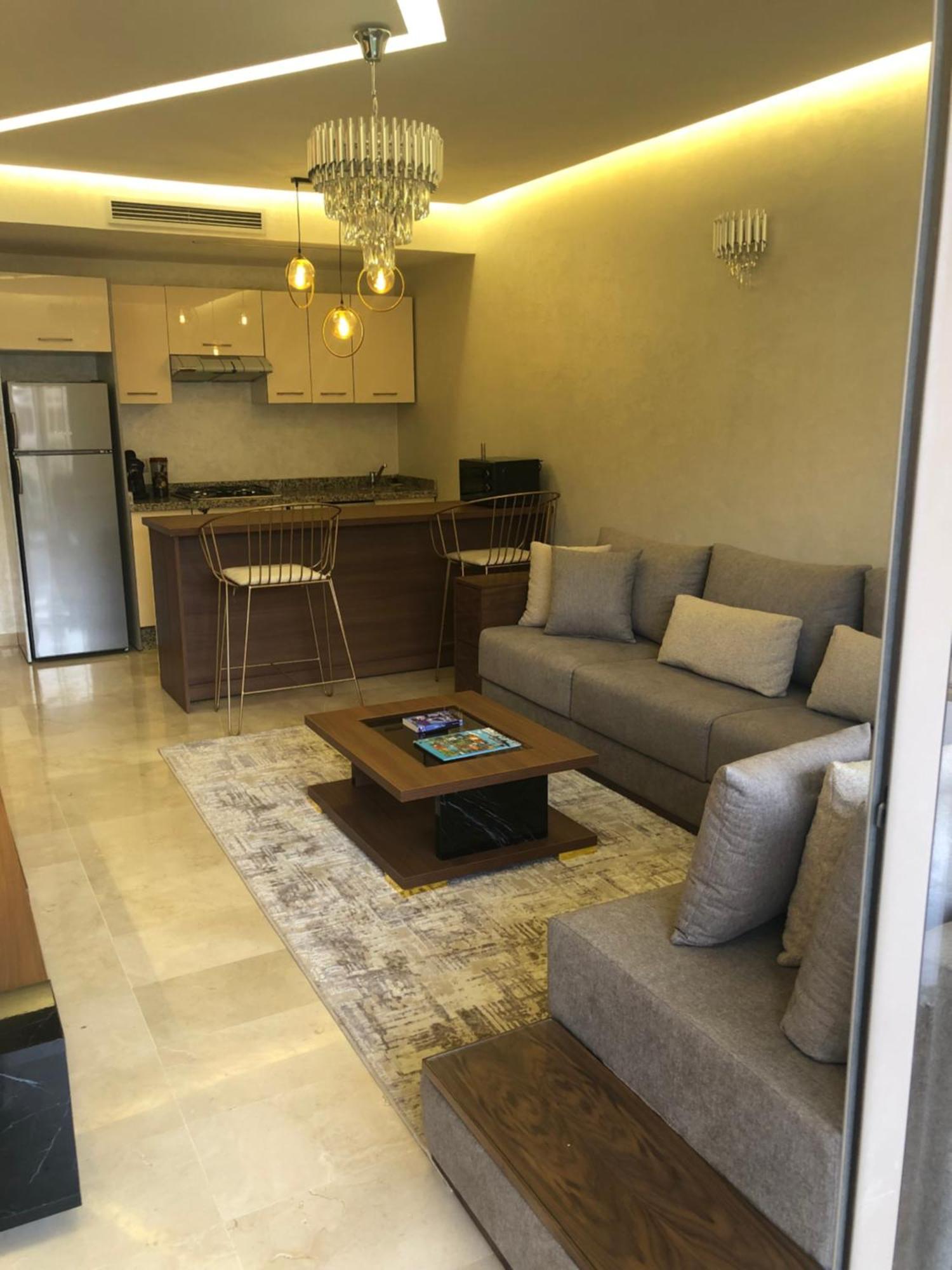 Pearl Garden Apartment *