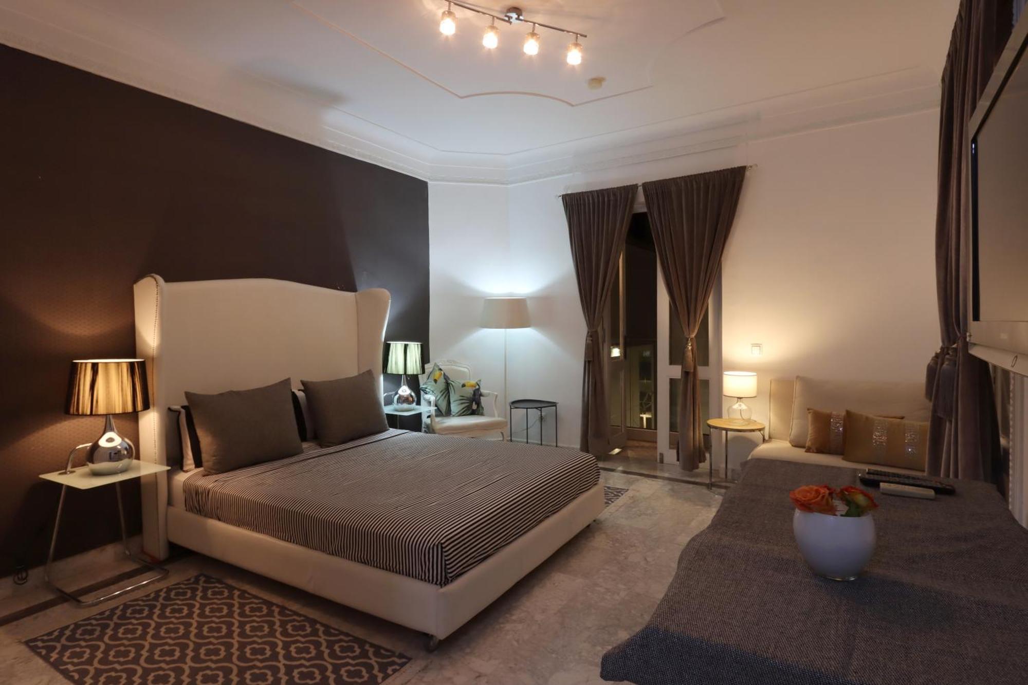 Riad-283 - 5 Chambres Avec Piscine - Marrakech Bed & Breakfast