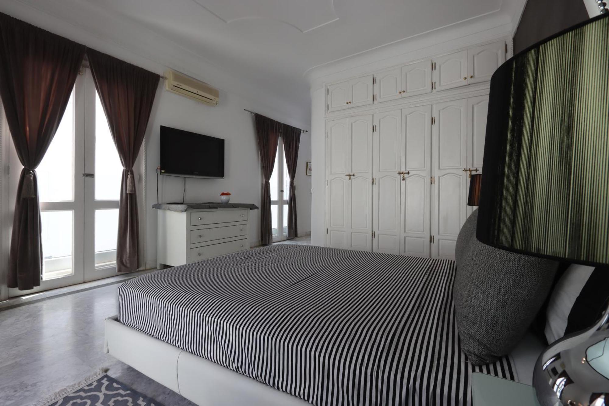 Bed & Breakfast Riad-283 - 5 Chambres Avec Piscine - Marrakech Marrakesh