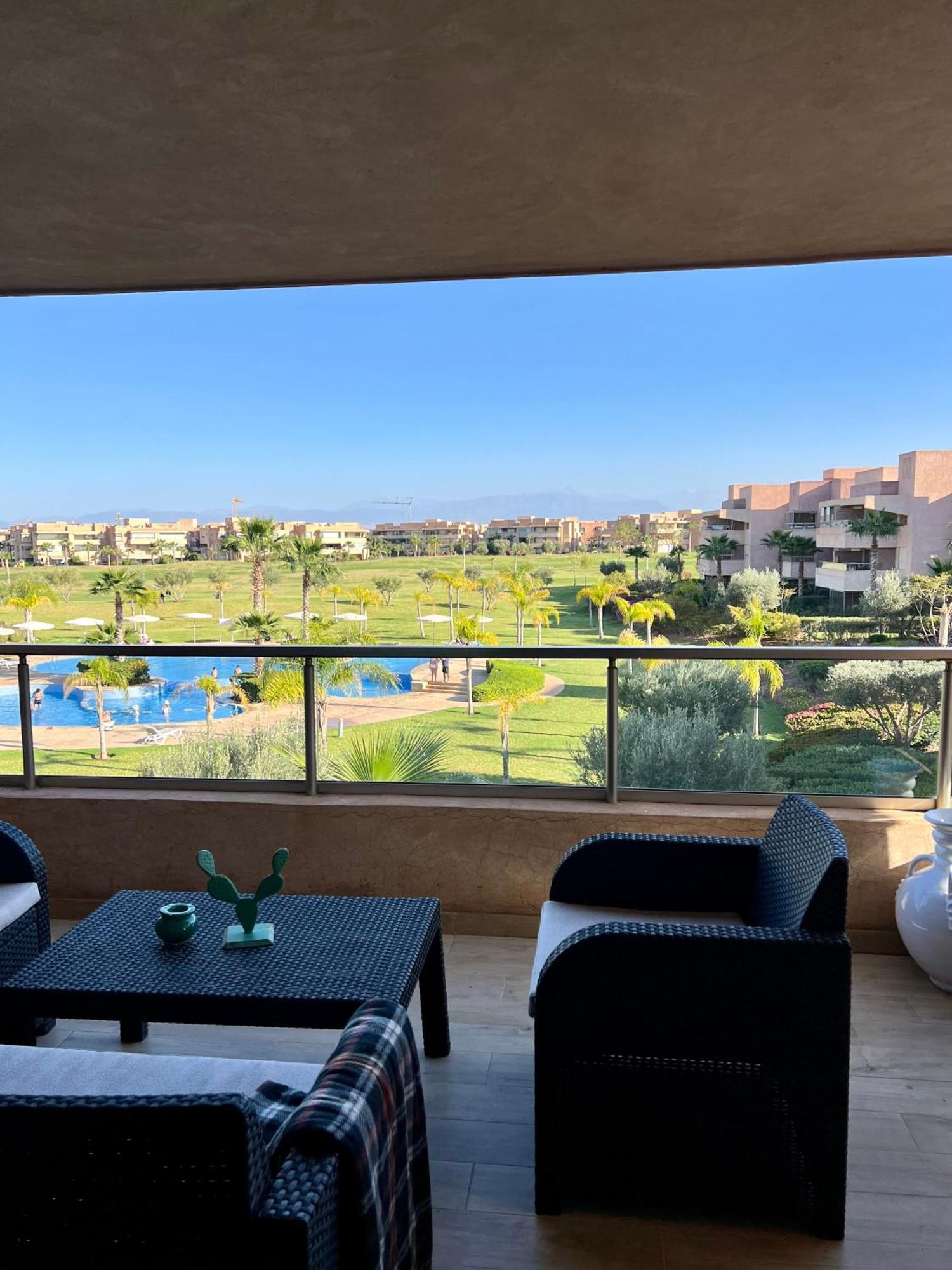 Apartment Quiet Atlas And Pool View - Fiber Optic Internet *