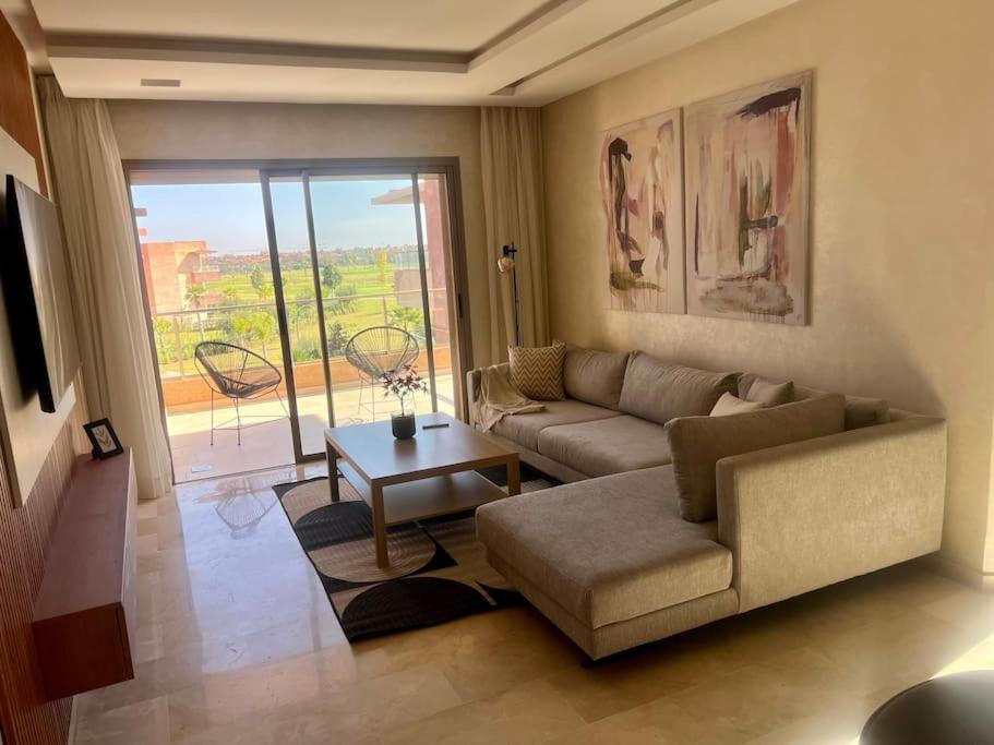 New Appart, Pool And Golf View Apartment