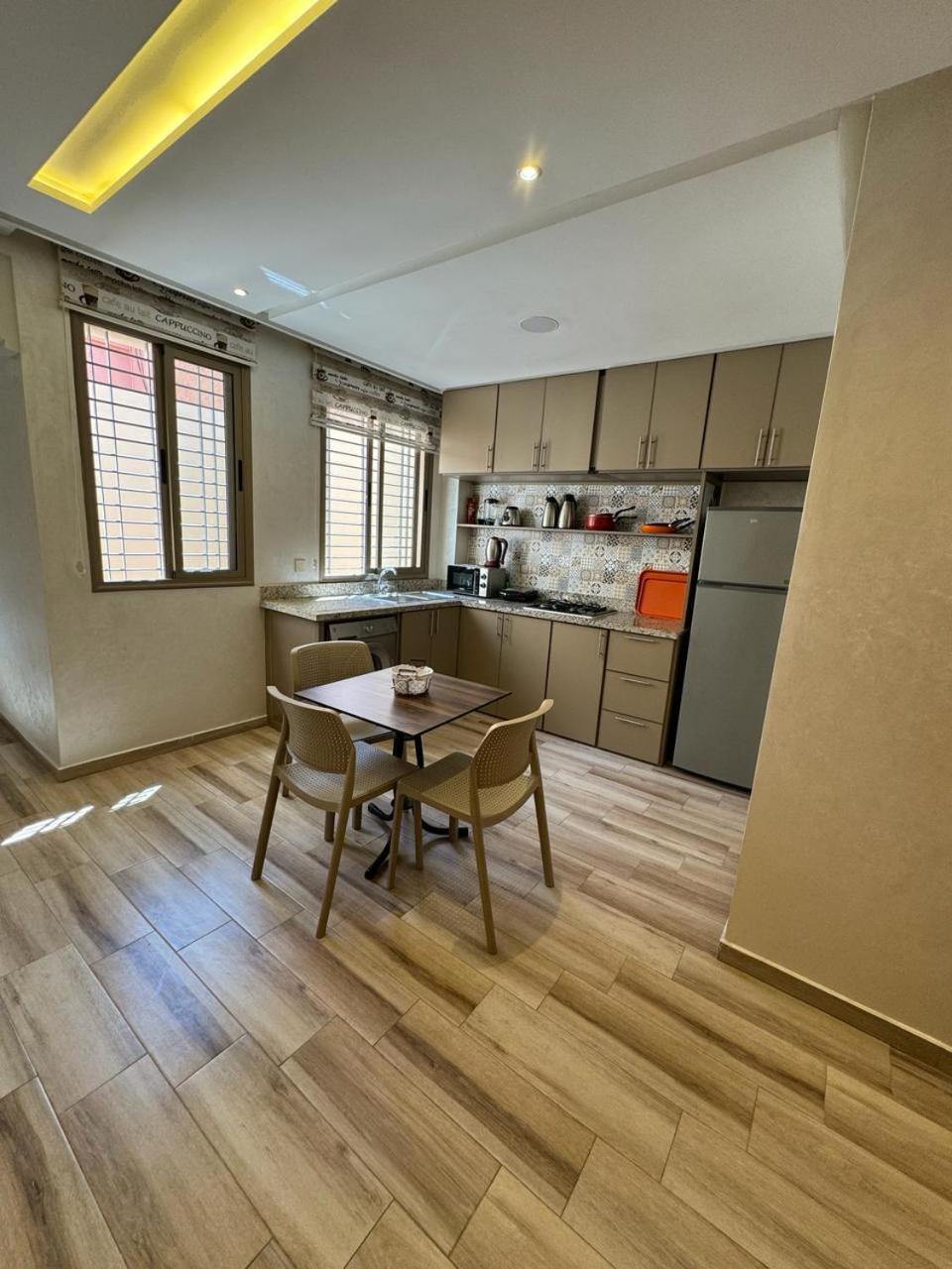 4 Flowers Apartment