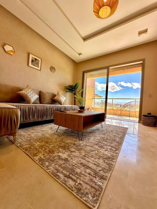 Prestigia Golf & Pool 2 Bedroom Luxury Comforts Apartment