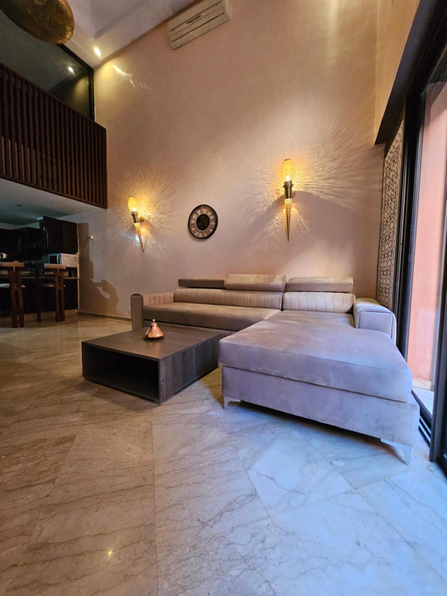 Duplex Au Coeur De Gueliz, Quartier De Gamme De Marrakech