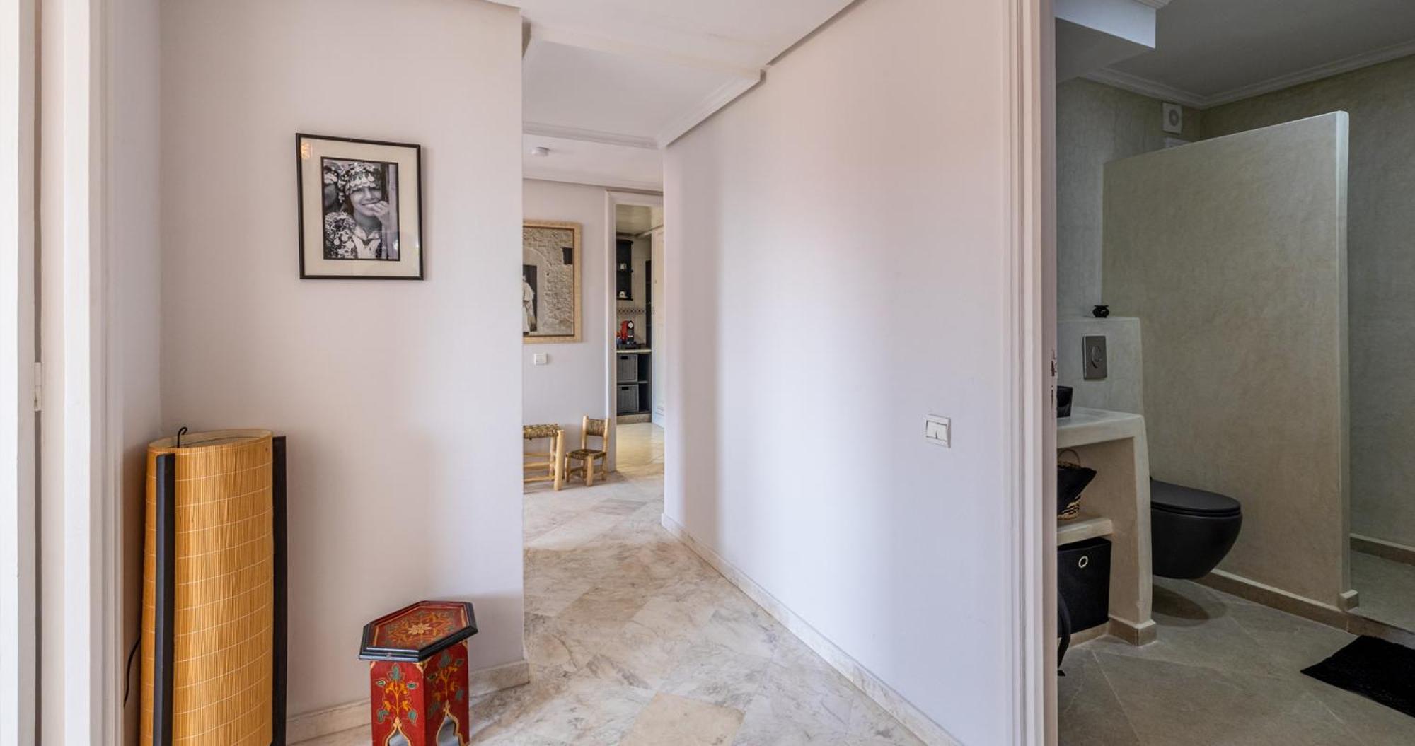 Charming 2-bed Oasis Pool View