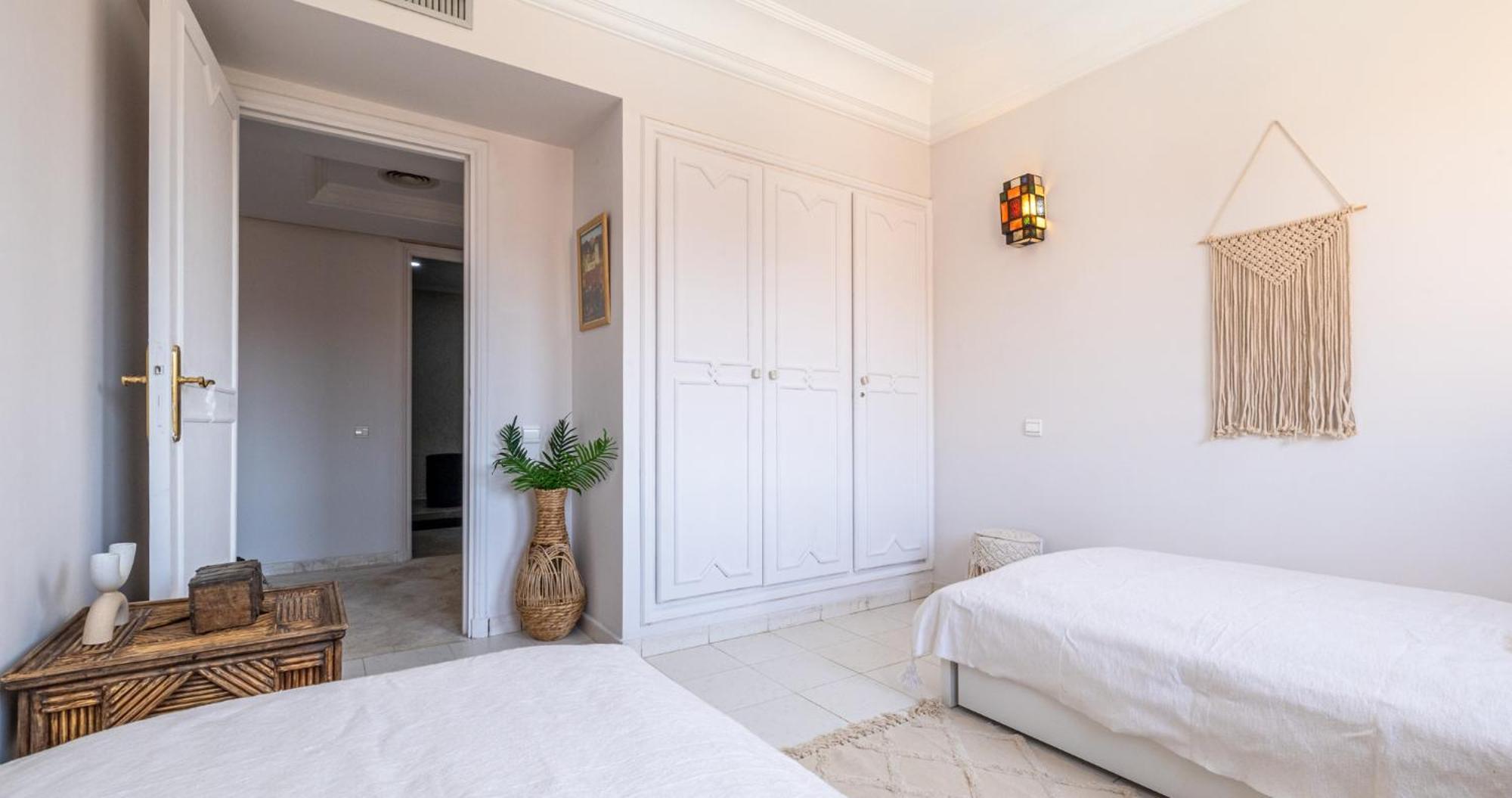 Charming 2-bed Oasis Pool View Apartment Marrakesh
