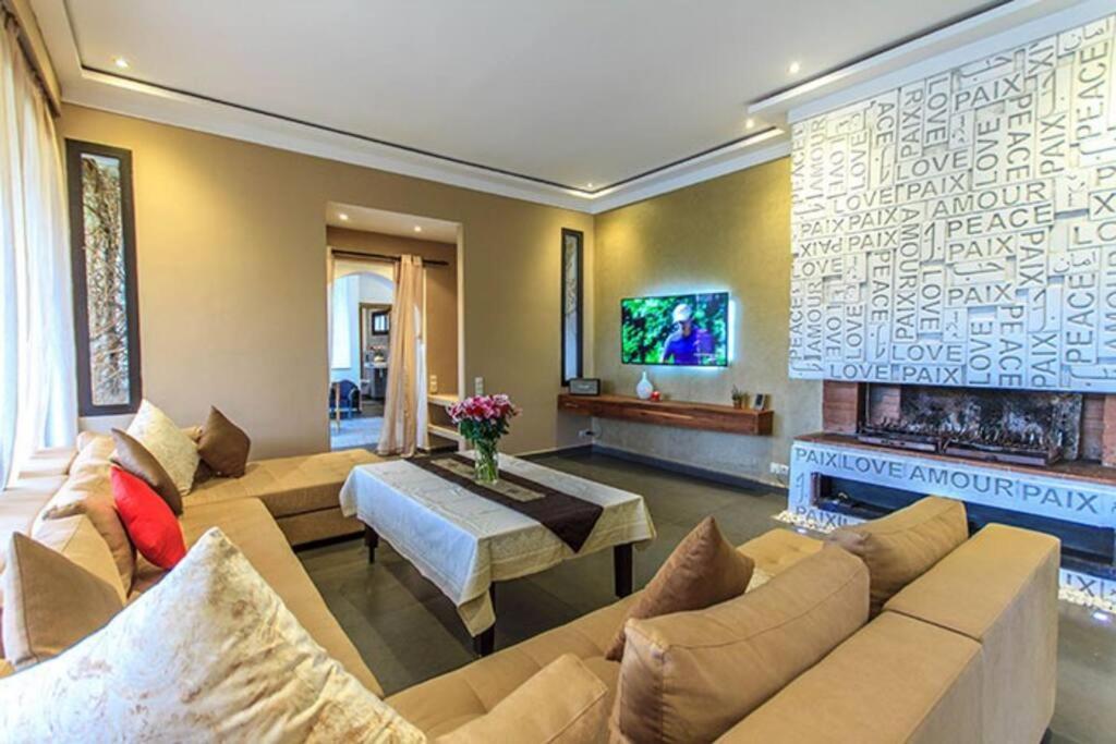 751, D'architecte, Cuisiniere, Piscine Chauffee Et Services Villa Marrakesh