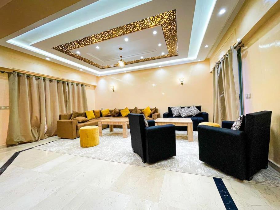 Apartment Luxury 3-bedrooms/terraces Gueliz Centre *
