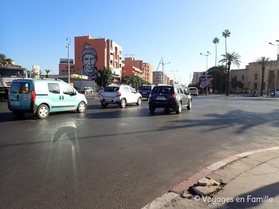 Sur Gueliz Marrakech En Face De La Gare *